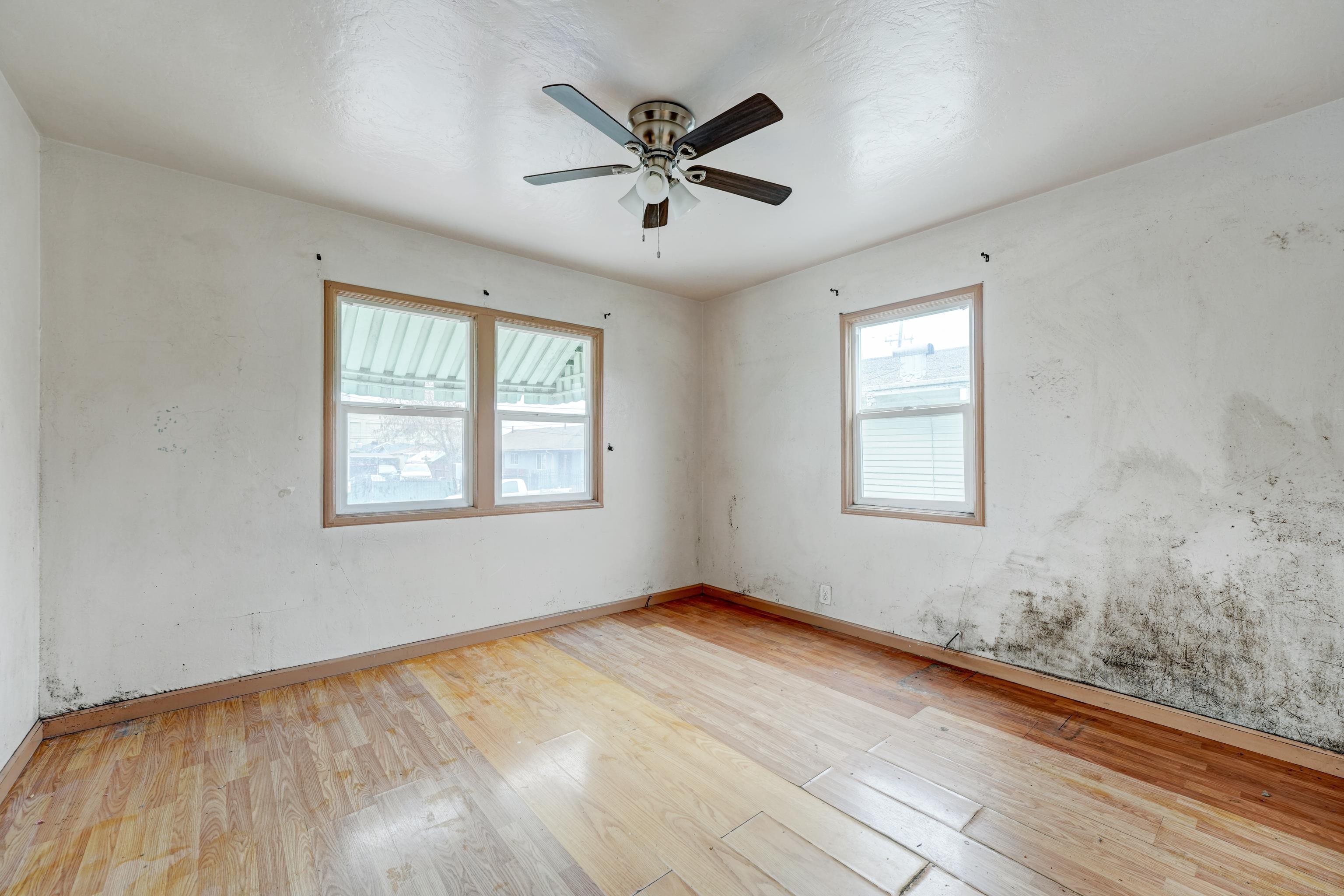 Detail Gallery Image 13 of 32 For 1355 91st Ave, Oakland,  CA 94603 - 2 Beds | 1 Baths