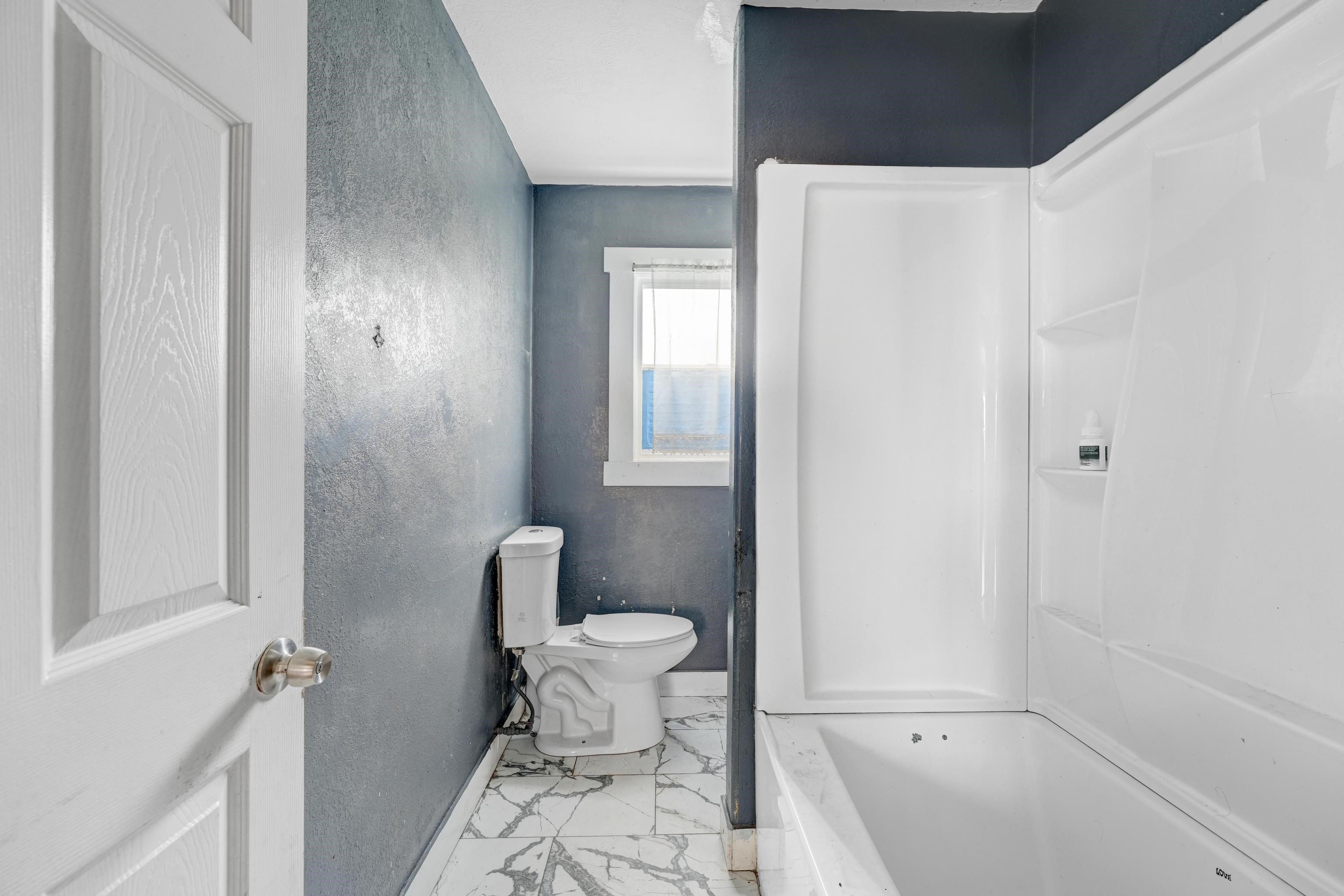 Detail Gallery Image 14 of 32 For 1355 91st Ave, Oakland,  CA 94603 - 2 Beds | 1 Baths