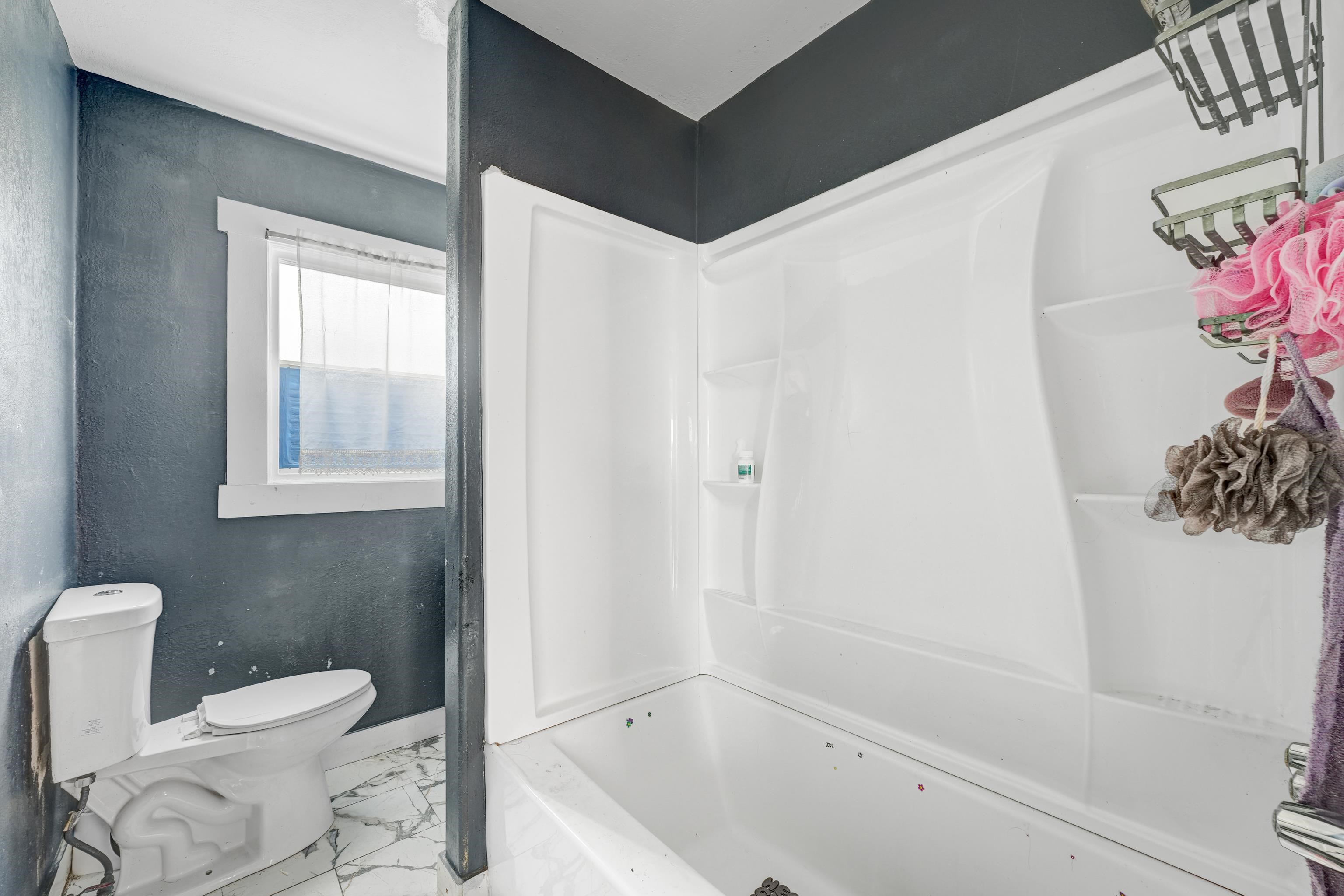 Detail Gallery Image 15 of 32 For 1355 91st Ave, Oakland,  CA 94603 - 2 Beds | 1 Baths