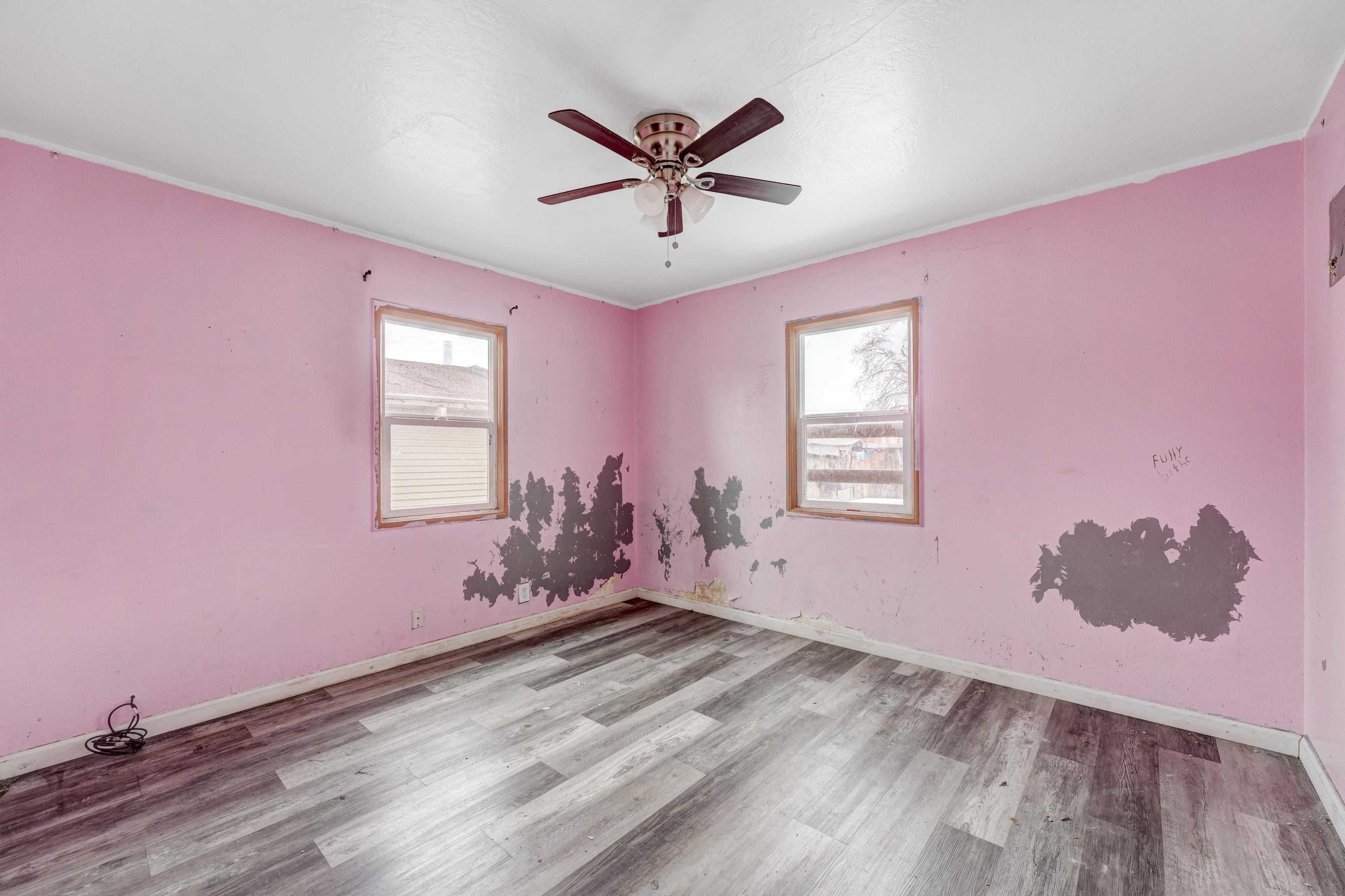 Detail Gallery Image 9 of 32 For 1355 91st Ave, Oakland,  CA 94603 - 2 Beds | 1 Baths