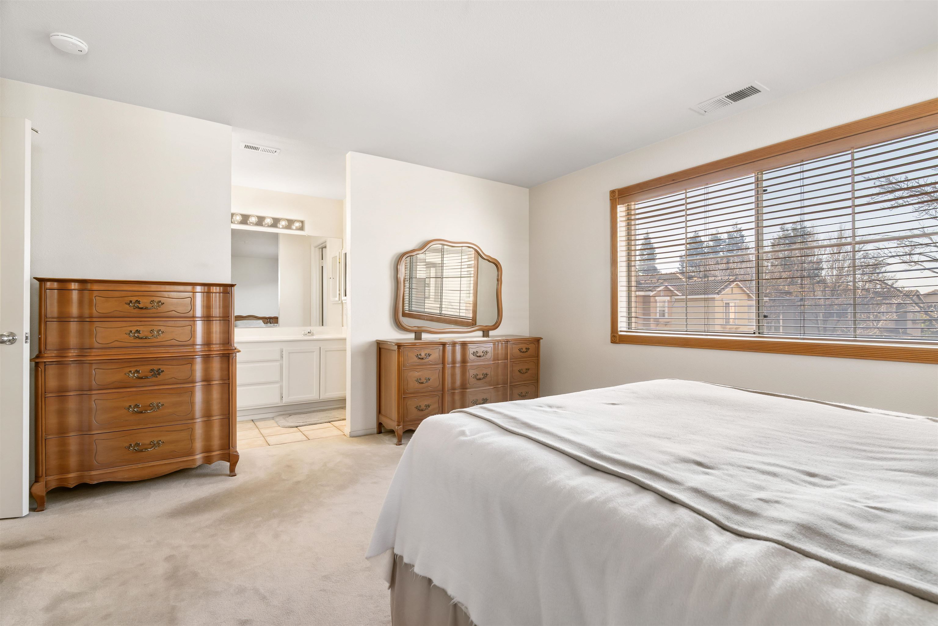 Detail Gallery Image 11 of 14 For 1013 Montoya Ter, Union City,  CA 94587 - 3 Beds | 2/1 Baths
