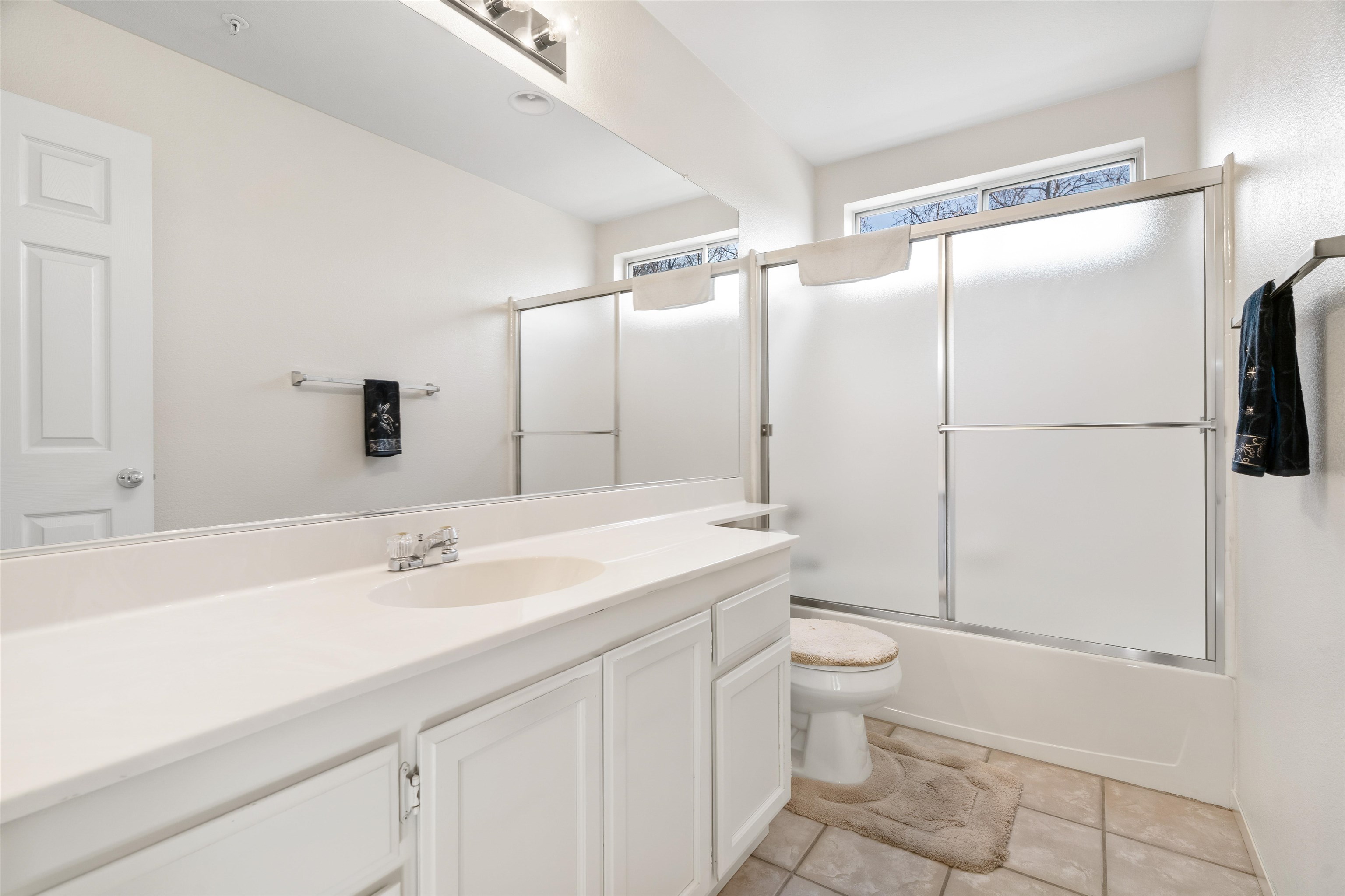 Detail Gallery Image 9 of 14 For 1013 Montoya Ter, Union City,  CA 94587 - 3 Beds | 2/1 Baths