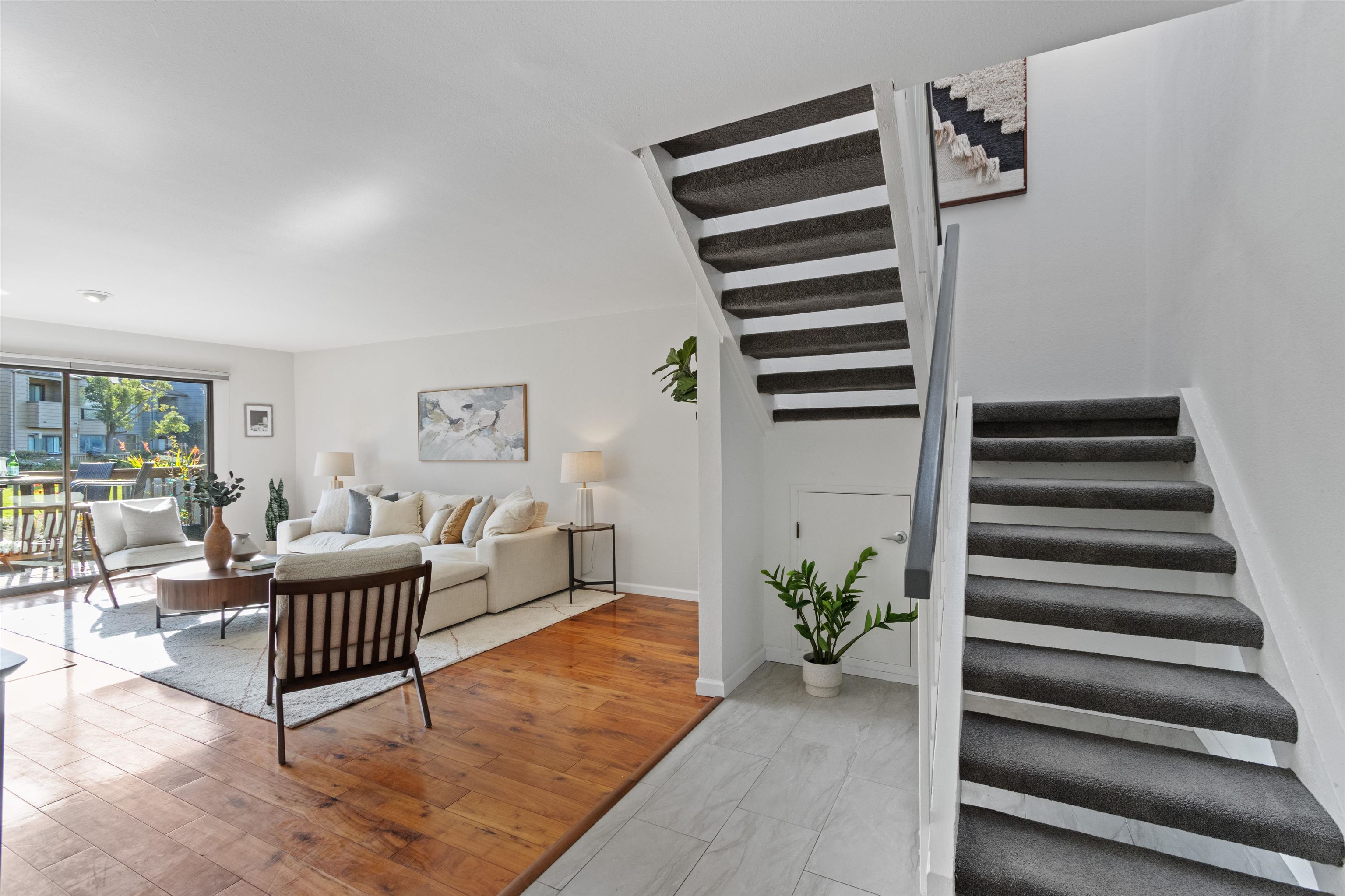 Photo #2: 41124296 Listing: Photo #2