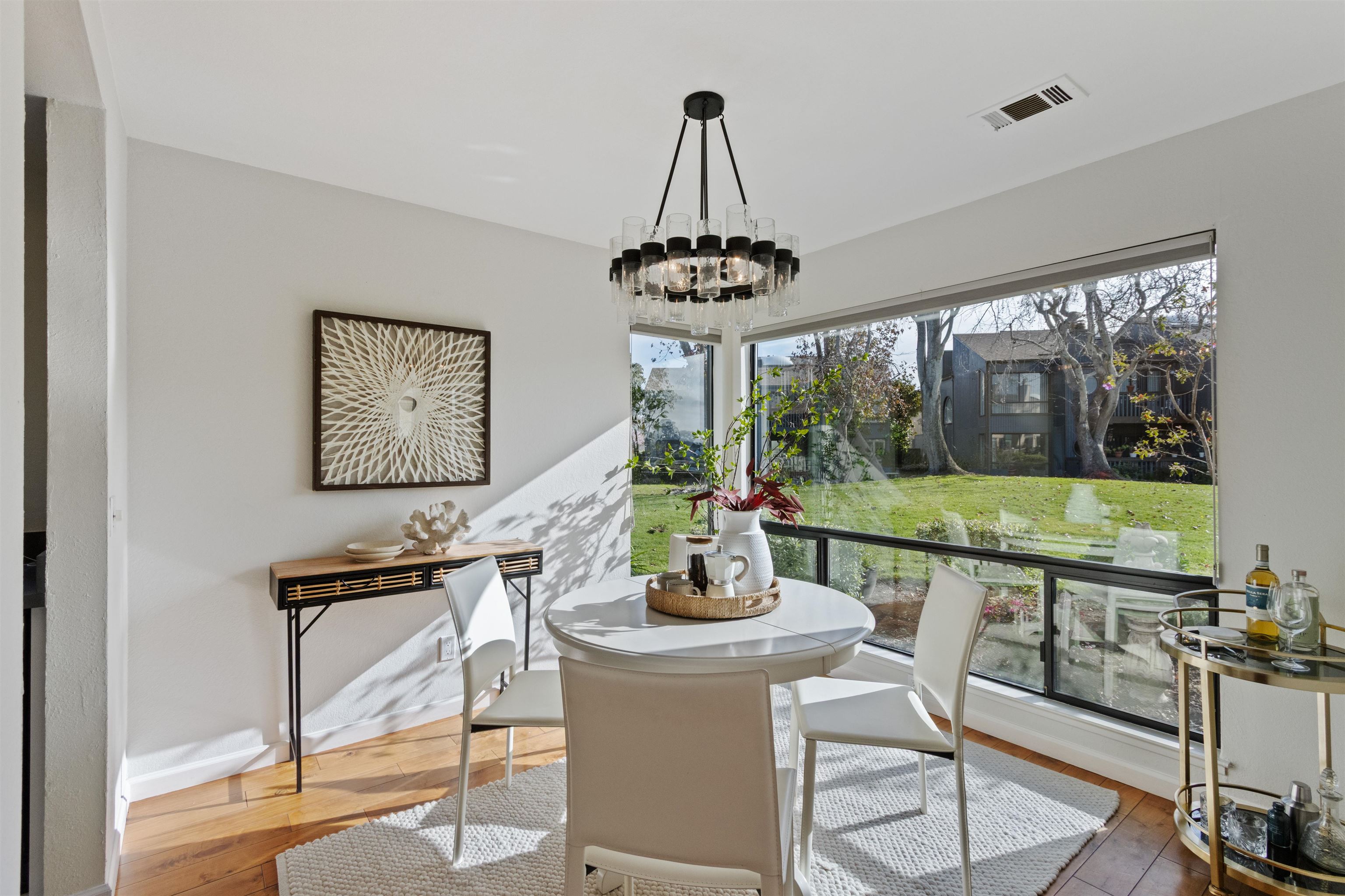 Photo #5: 41124296 Listing: Photo #5