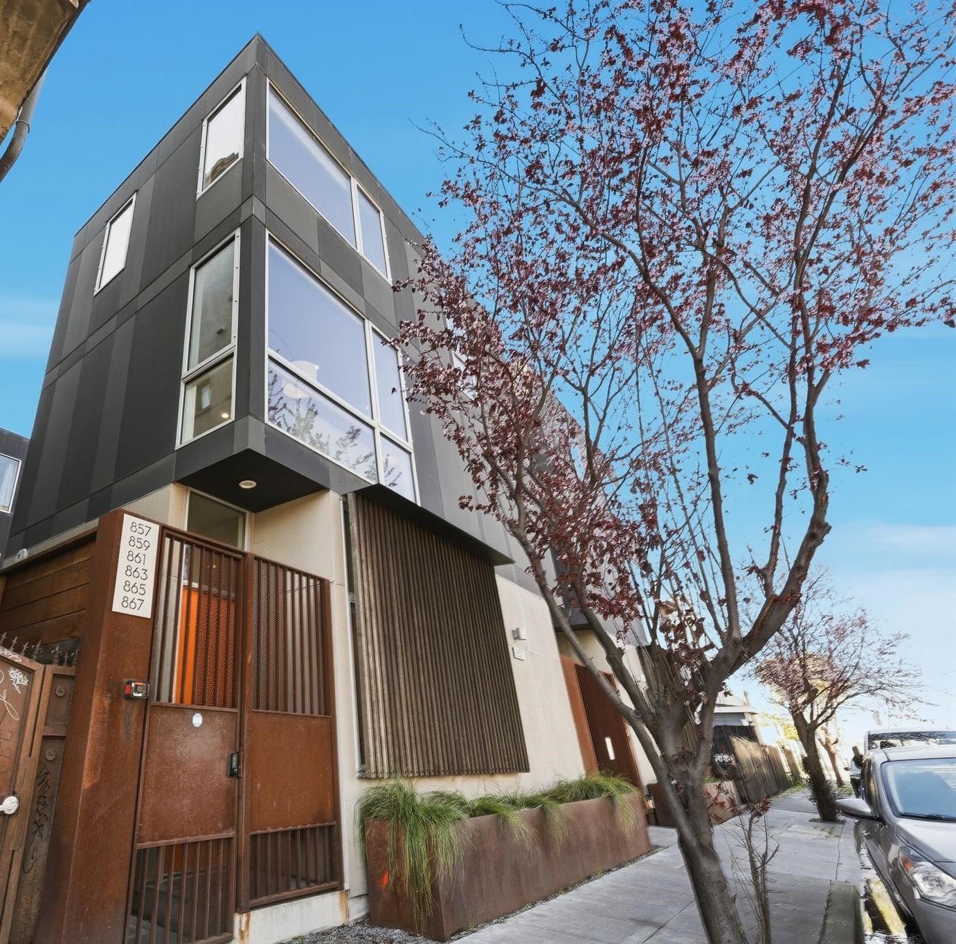 Front Image Thumbnail for BE41124301