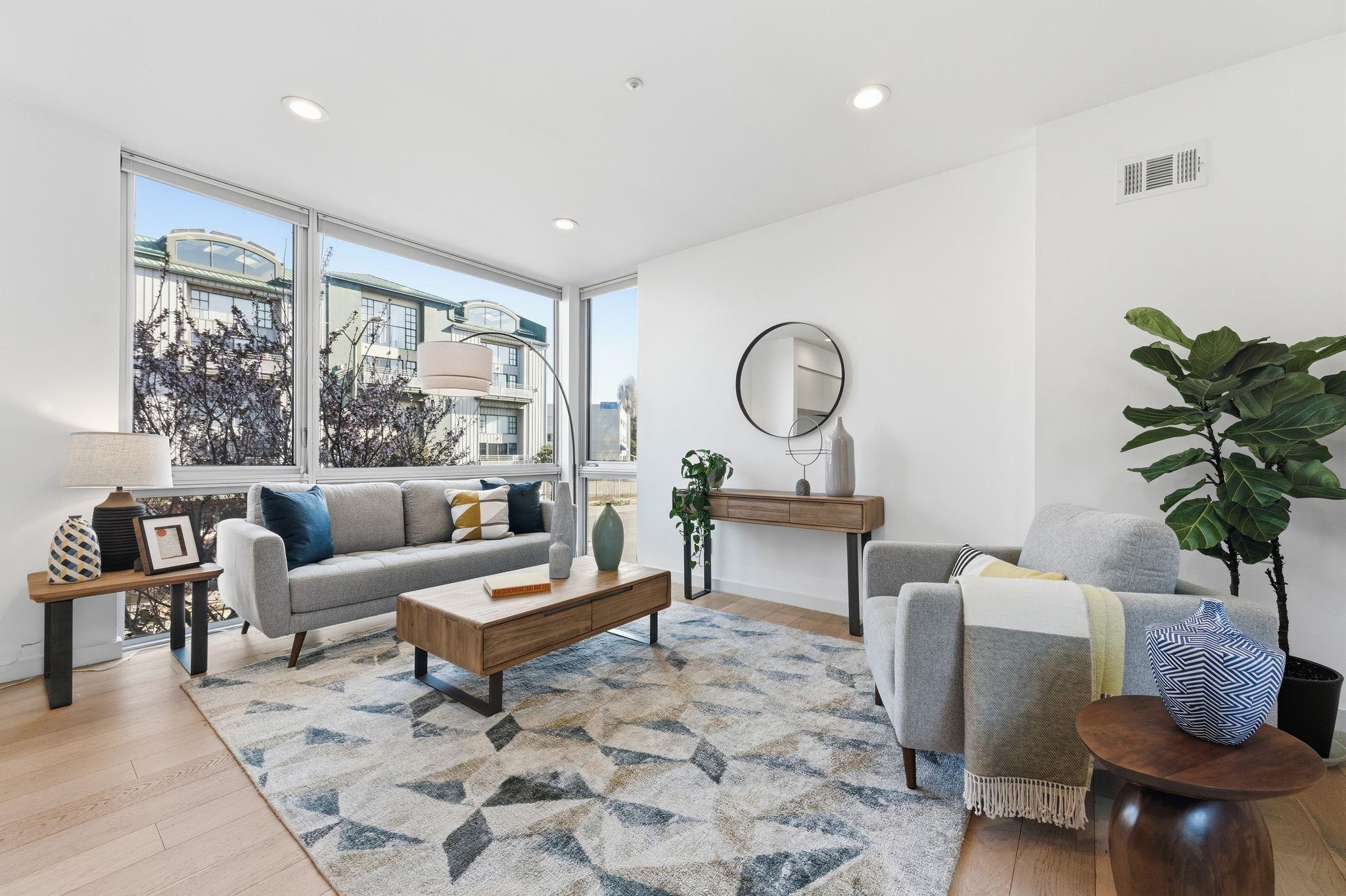 Detail Gallery Image 2 of 25 For 857 W Grand Ave, Oakland,  CA 94607 - 3 Beds | 2 Baths