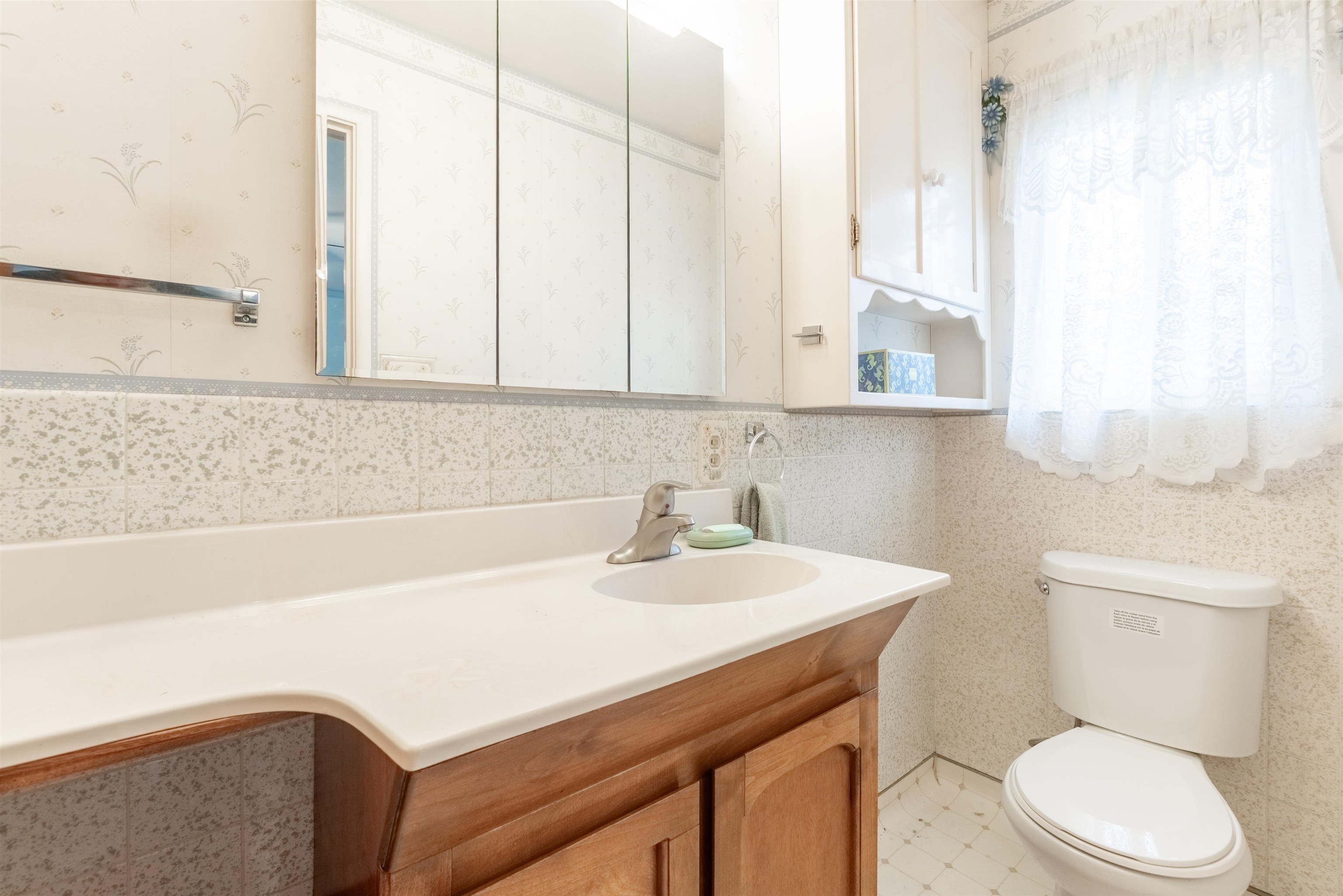 Detail Gallery Image 19 of 28 For 15239 Laverne Ct, San Leandro,  CA 94579 - 3 Beds | 2 Baths