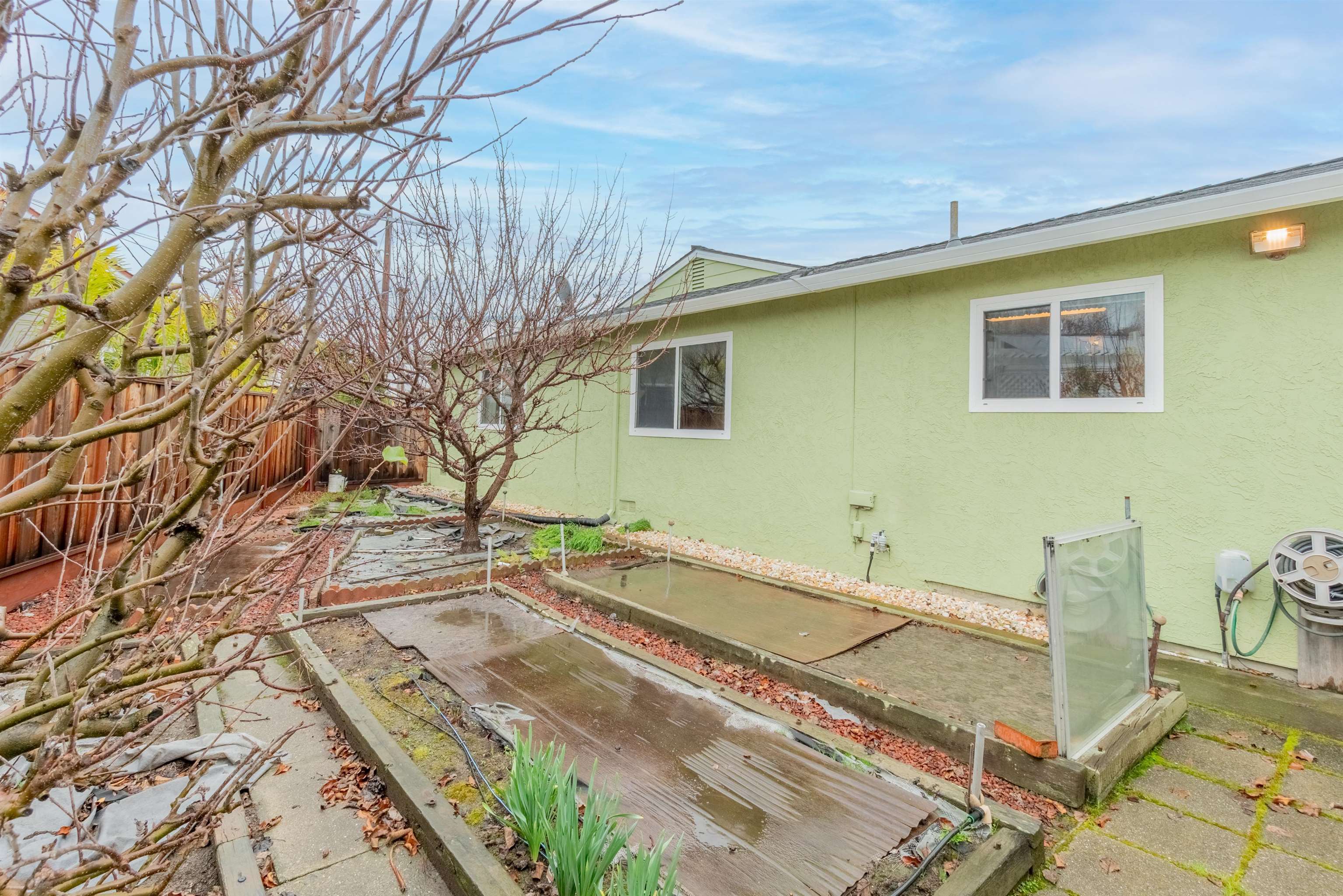 Detail Gallery Image 25 of 28 For 15239 Laverne Ct, San Leandro,  CA 94579 - 3 Beds | 2 Baths