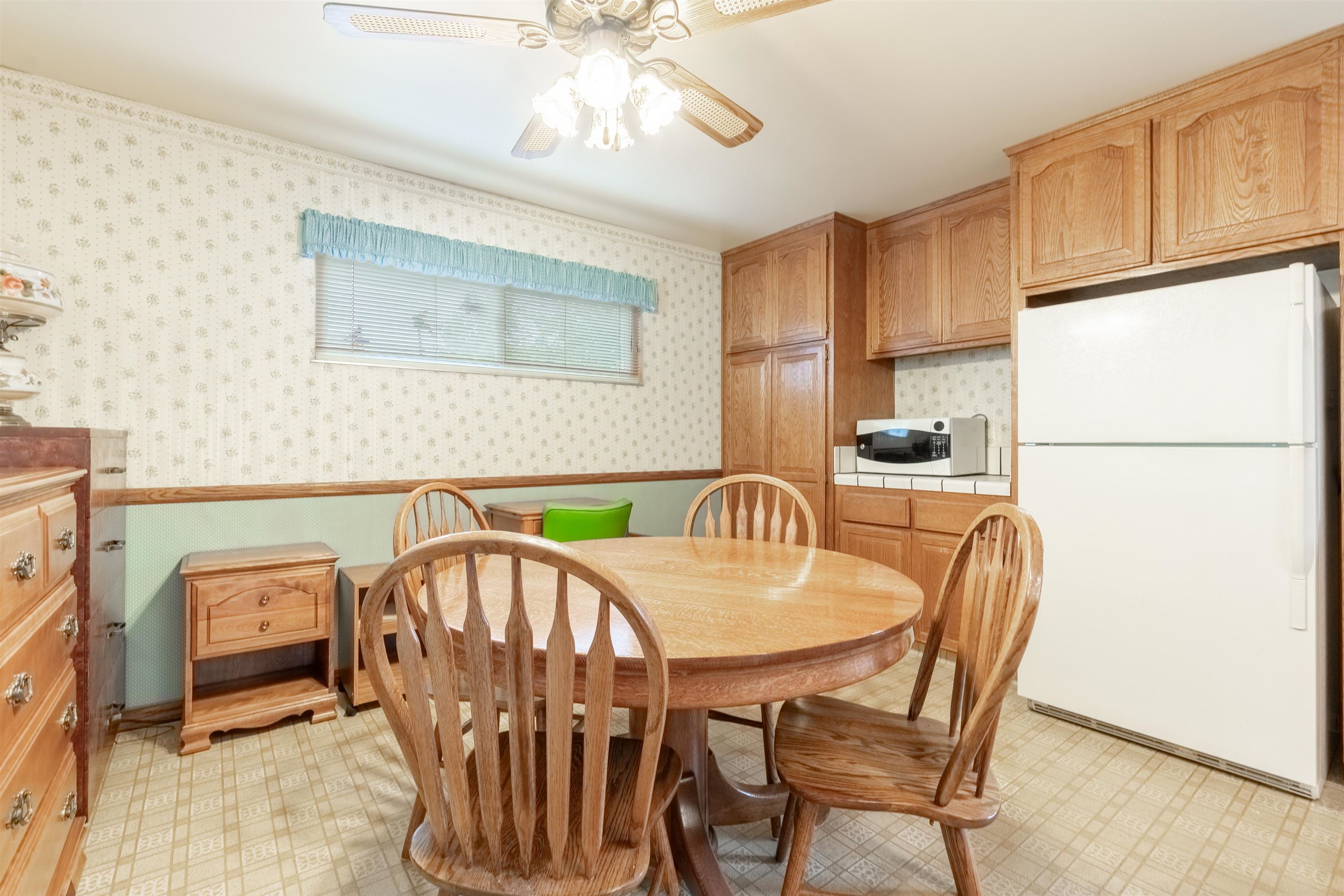 Detail Gallery Image 10 of 28 For 15239 Laverne Ct, San Leandro,  CA 94579 - 3 Beds | 2 Baths