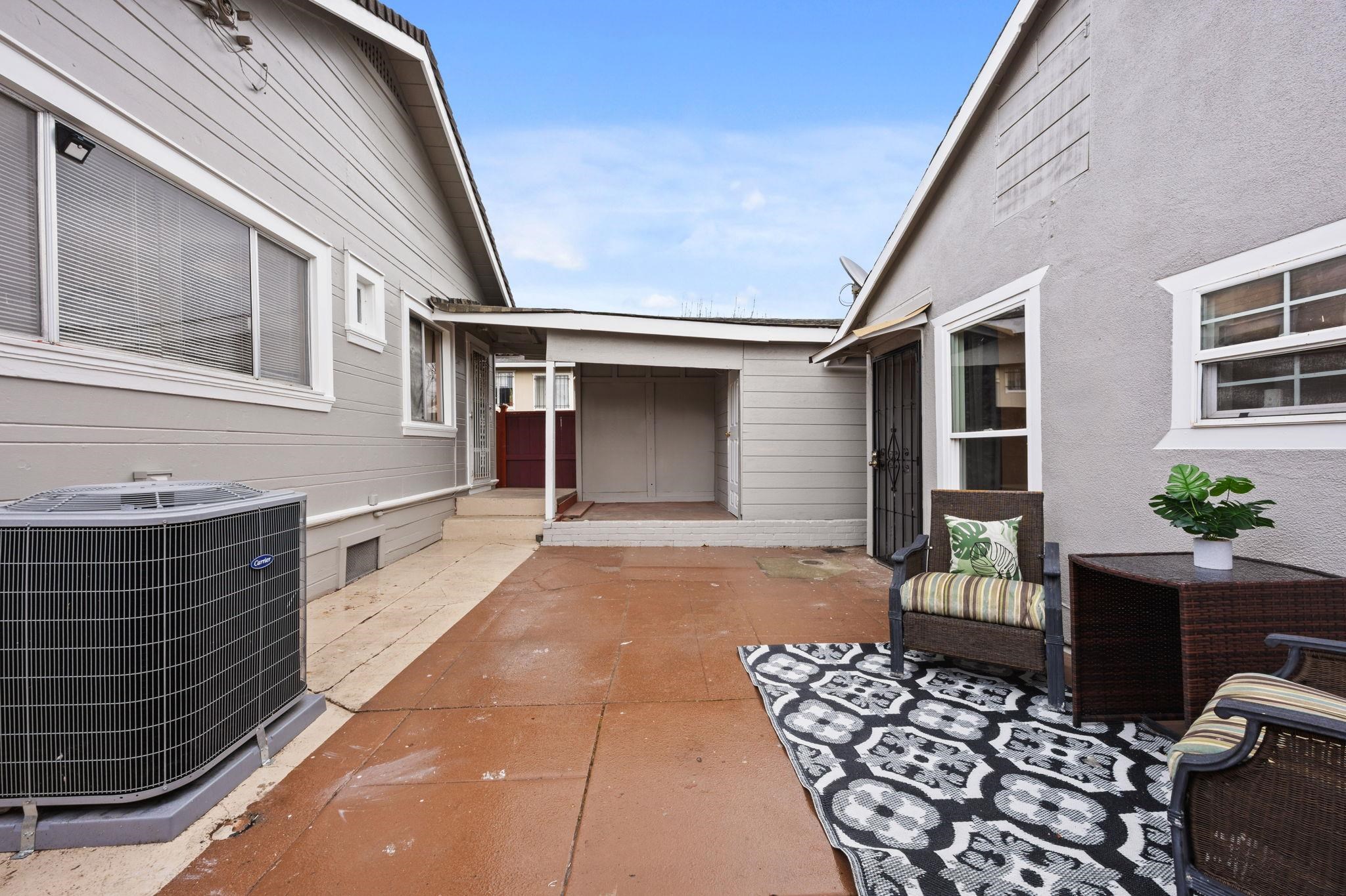 Detail Gallery Image 16 of 28 For 1742 28th Ave, Oakland,  CA 94601 - 3 Beds | 1 Baths