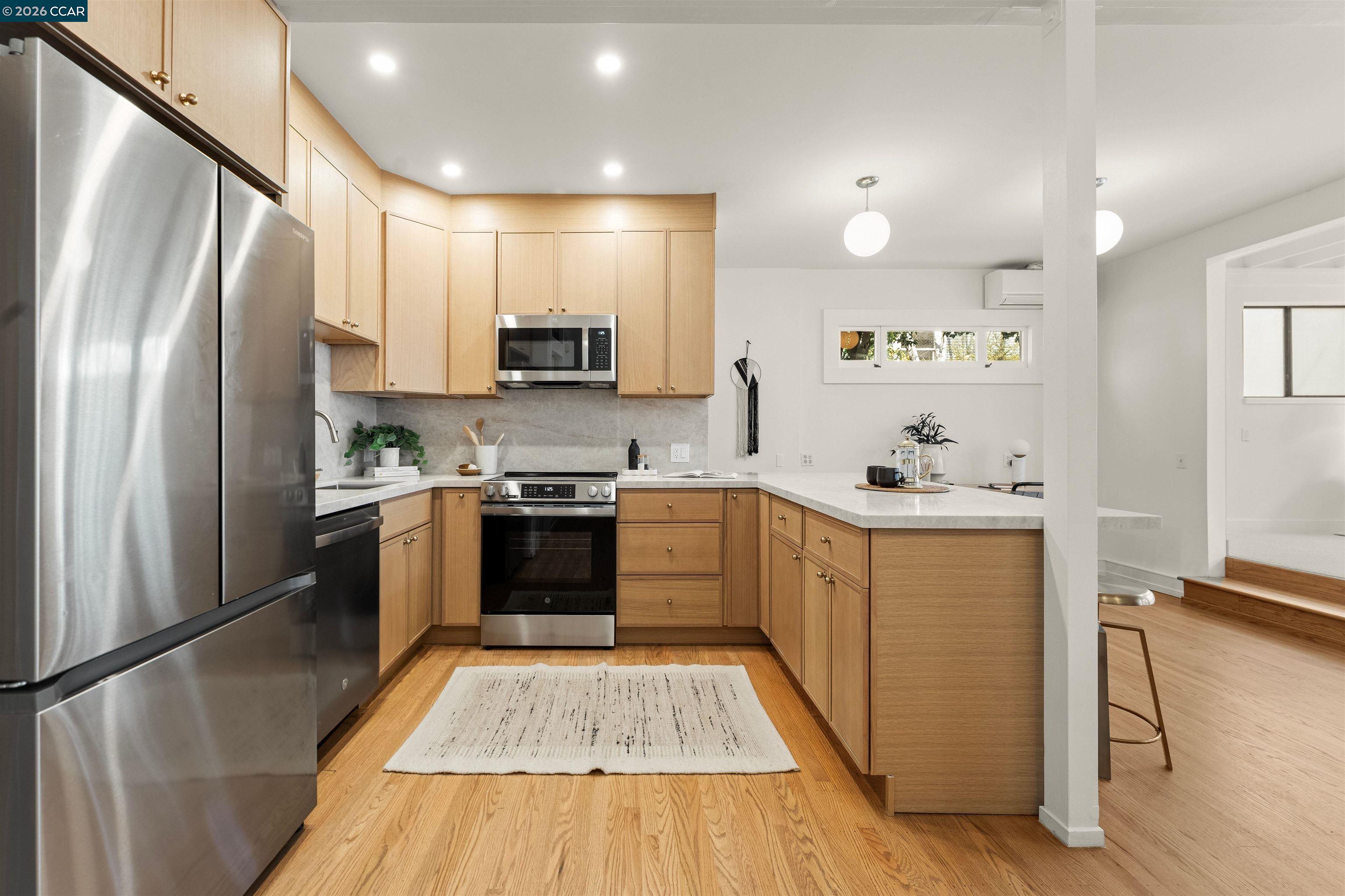 Detail Gallery Image 6 of 52 For 2341 9th Street, Berkeley,  CA 94710 - 1 Beds | 1 Baths