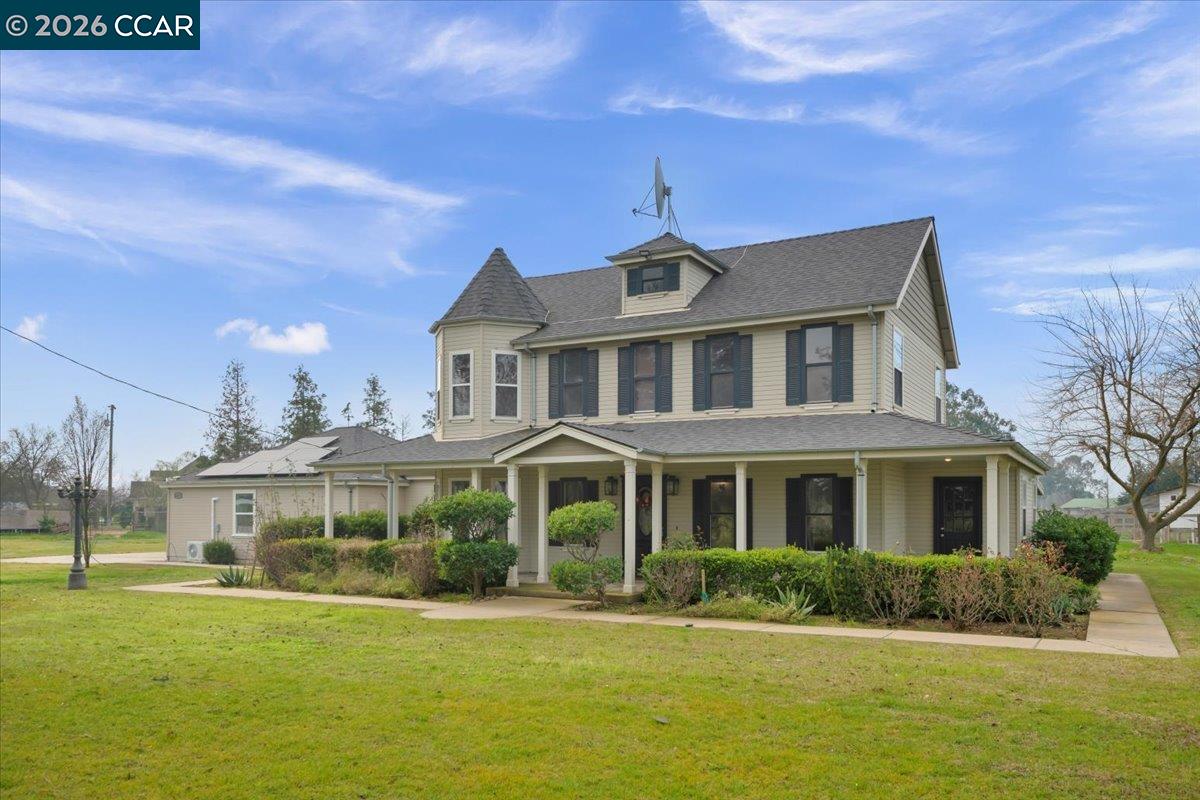 Detail Gallery Image 1 of 58 For 24685 N Fuhrman Road, Acampo,  CA 95220 - 3 Beds | 2/1 Baths