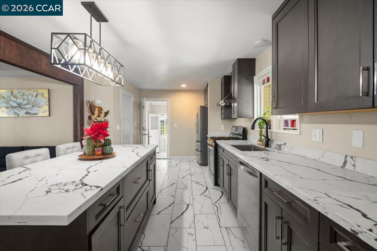 Detail Gallery Image 21 of 58 For 24685 N Fuhrman Road, Acampo,  CA 95220 - 3 Beds | 2/1 Baths