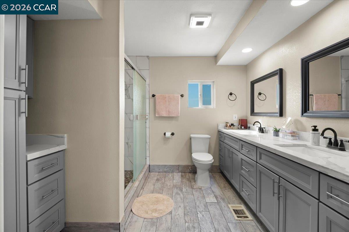 Detail Gallery Image 6 of 58 For 24685 N Fuhrman Road, Acampo,  CA 95220 - 3 Beds | 2/1 Baths