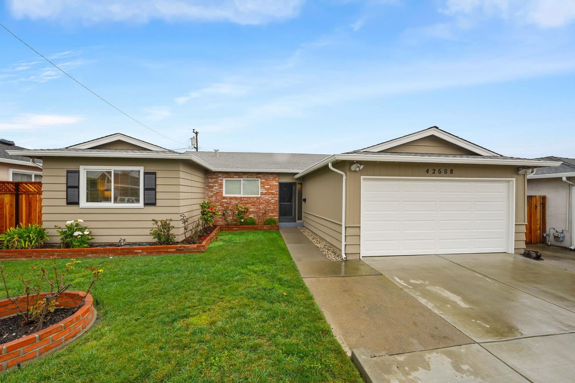 Detail Gallery Image 2 of 37 For 42688 Saratoga Park St, Fremont,  CA 94538 - 4 Beds | 2 Baths