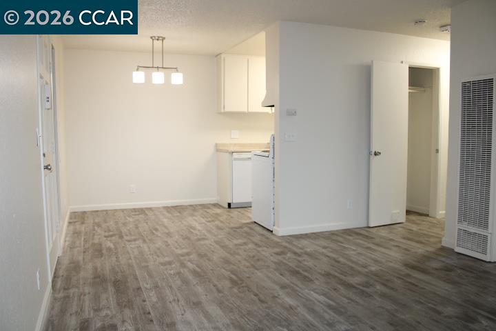 Detail Gallery Image 4 of 20 For 5290 San Pablo Dam Rd #13,  El Sobrante,  CA 94803 - 1 Beds | 1 Baths