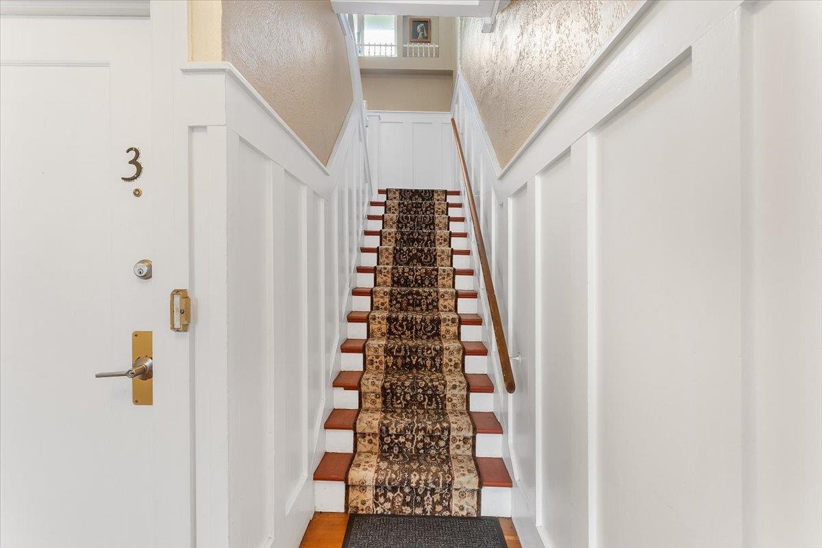 Detail Gallery Image 14 of 39 For 133 Echo Ave, Oakland,  CA 94611 - – Beds | – Baths