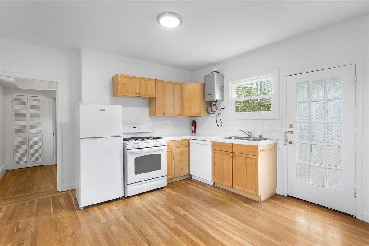 Detail Gallery Image 25 of 39 For 133 Echo Ave, Oakland,  CA 94611 - – Beds | – Baths