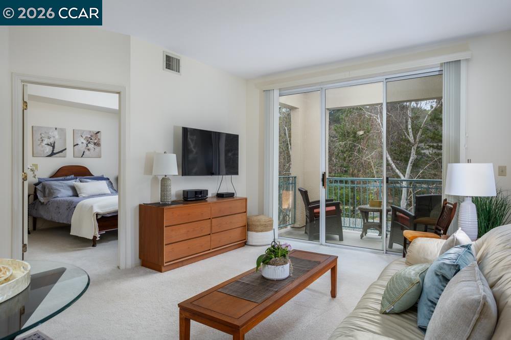 Photo #1: 41124315 Listing: Photo #1