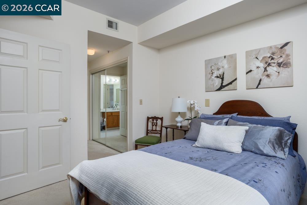 Photo #8: 41124315 Listing: Photo #8