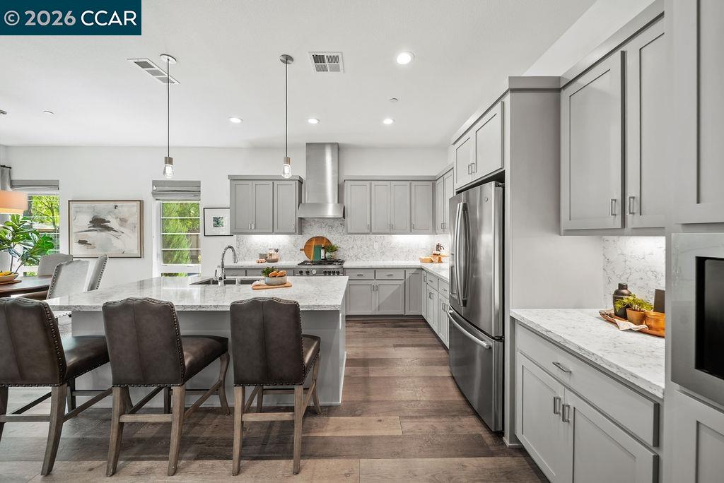 Photo #8: 41124316 Listing: Photo #8