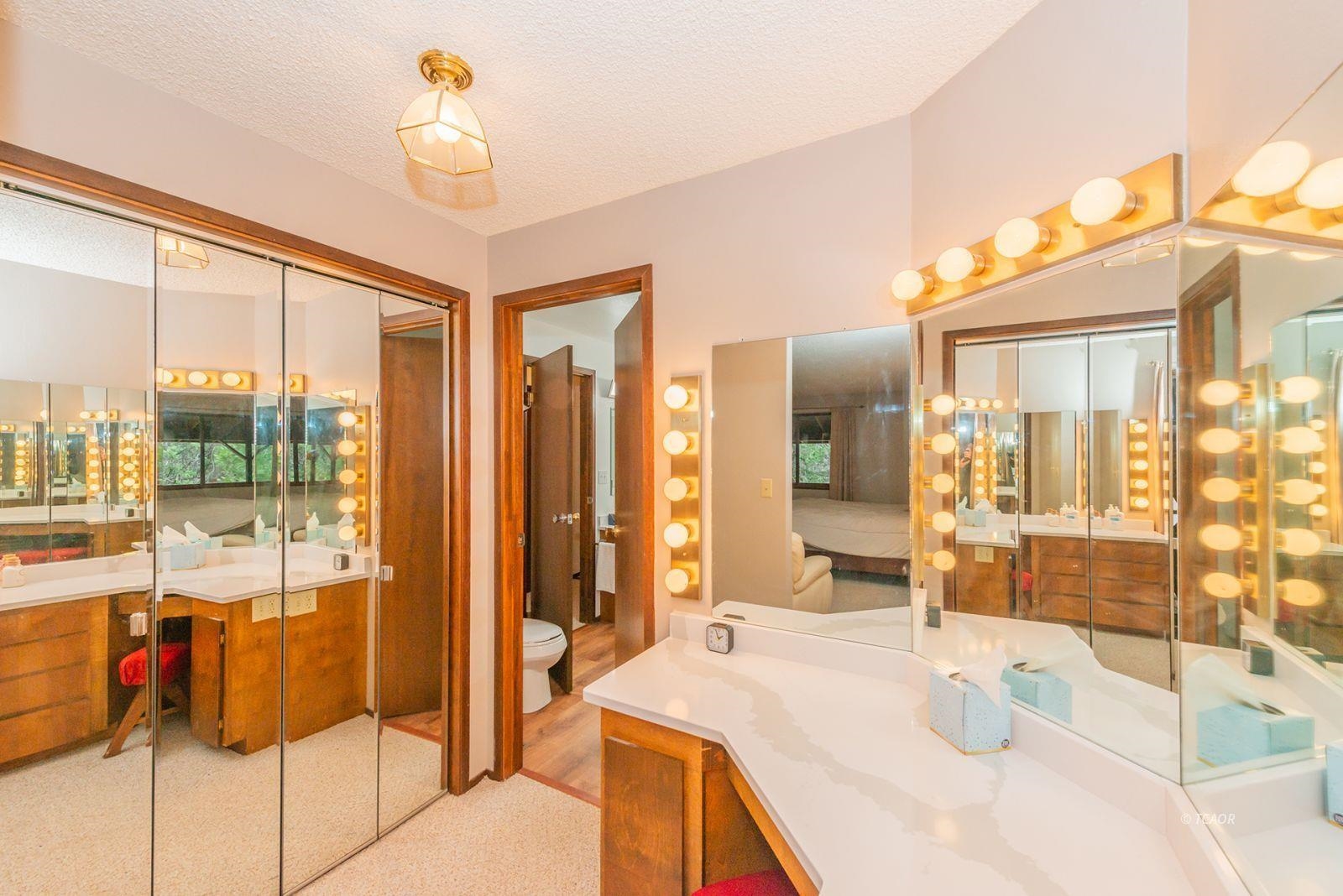 Detail Gallery Image 19 of 50 For 410 Lake Forest Dr., Trinity Center,  CA 96091 - 5 Beds | 2 Baths