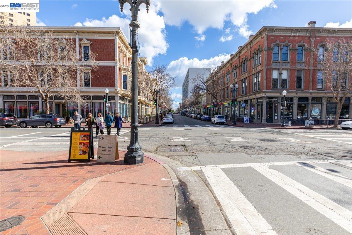 Detail Gallery Image 33 of 36 For 809 Clay St, Oakland,  CA 94607 - 1 Beds | 1 Baths