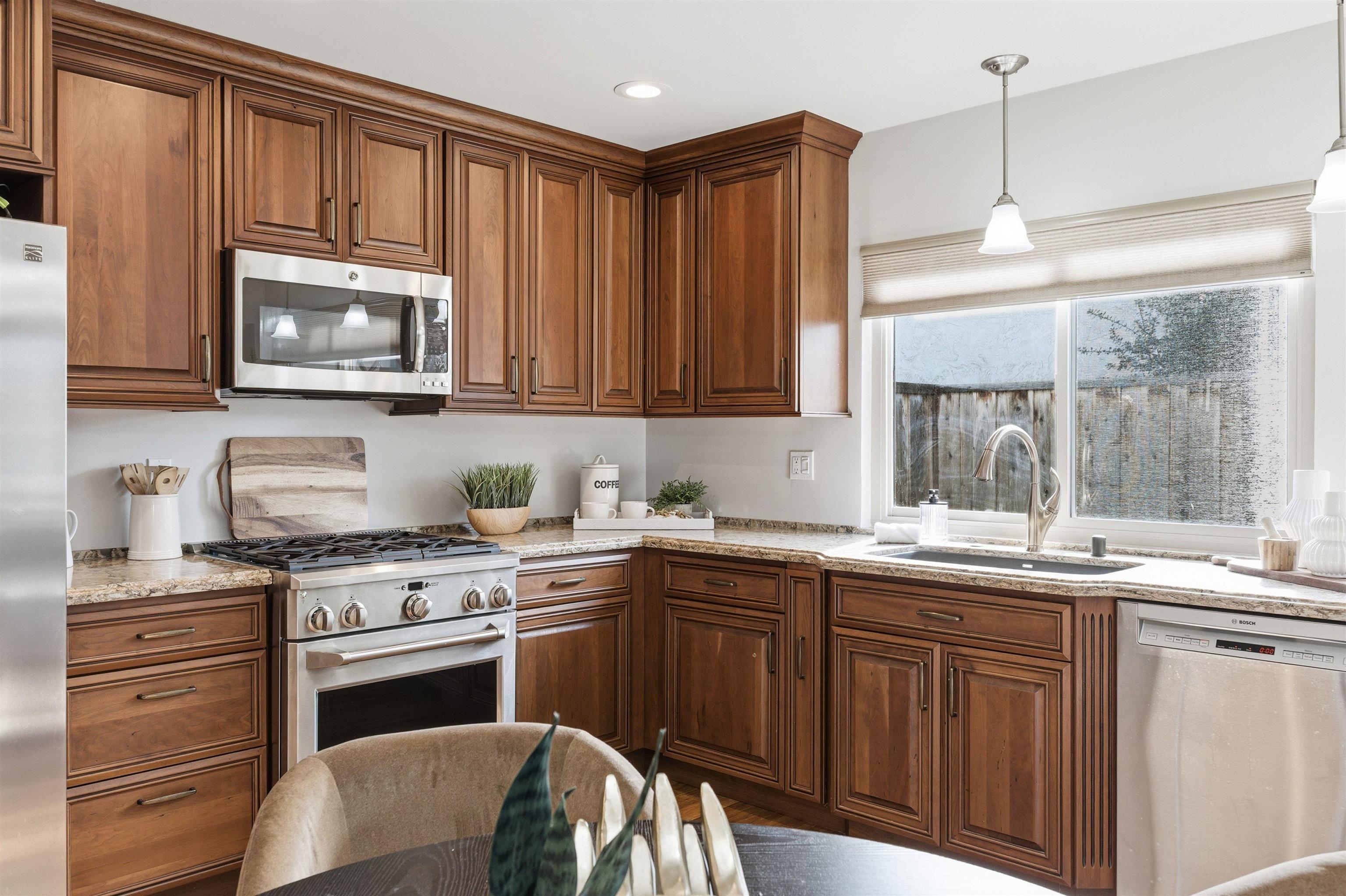 Detail Gallery Image 21 of 44 For 4845 Tammy Ct, Union City,  CA 94587 - 3 Beds | 2 Baths