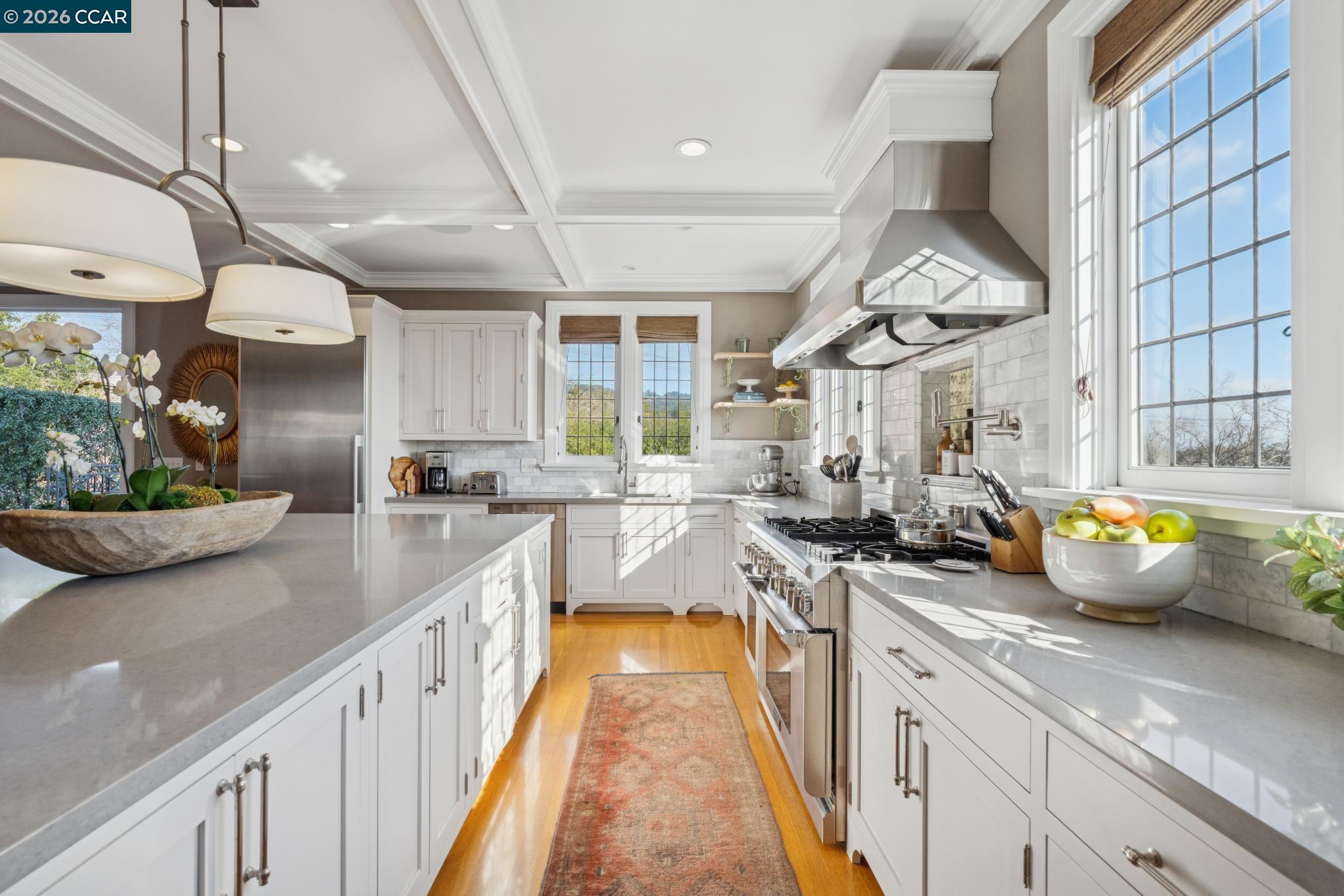 Detail Gallery Image 16 of 60 For 62 Farragut Ave, Piedmont,  CA 94610 - 6 Beds | 8/1 Baths