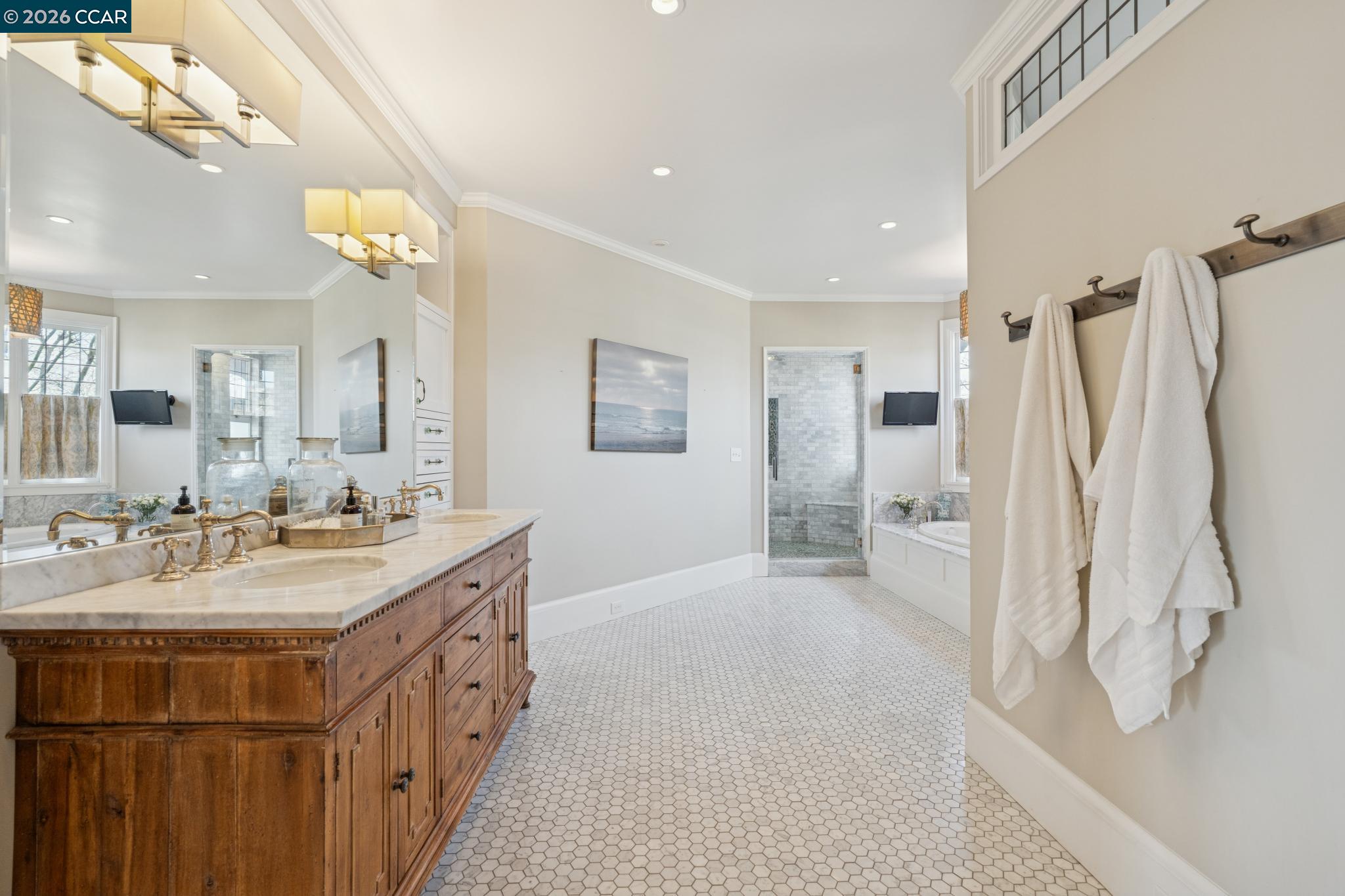 Detail Gallery Image 33 of 60 For 62 Farragut Ave, Piedmont,  CA 94610 - 6 Beds | 8/1 Baths