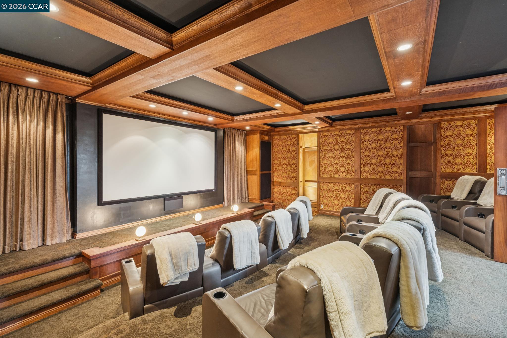 Detail Gallery Image 46 of 60 For 62 Farragut Ave, Piedmont,  CA 94610 - 6 Beds | 8/1 Baths