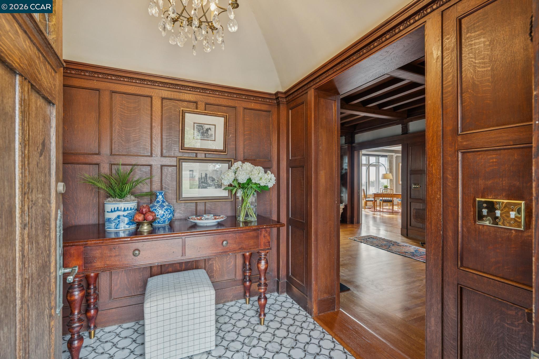 Detail Gallery Image 6 of 60 For 62 Farragut Ave, Piedmont,  CA 94610 - 6 Beds | 8/1 Baths