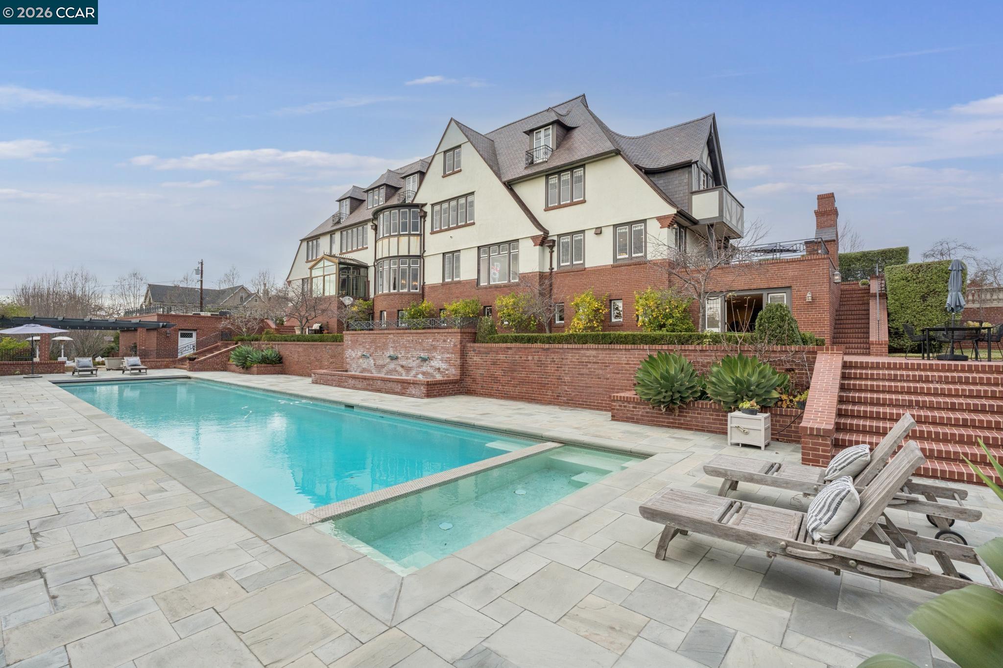 Detail Gallery Image 53 of 60 For 62 Farragut Ave, Piedmont,  CA 94610 - 6 Beds | 8/1 Baths