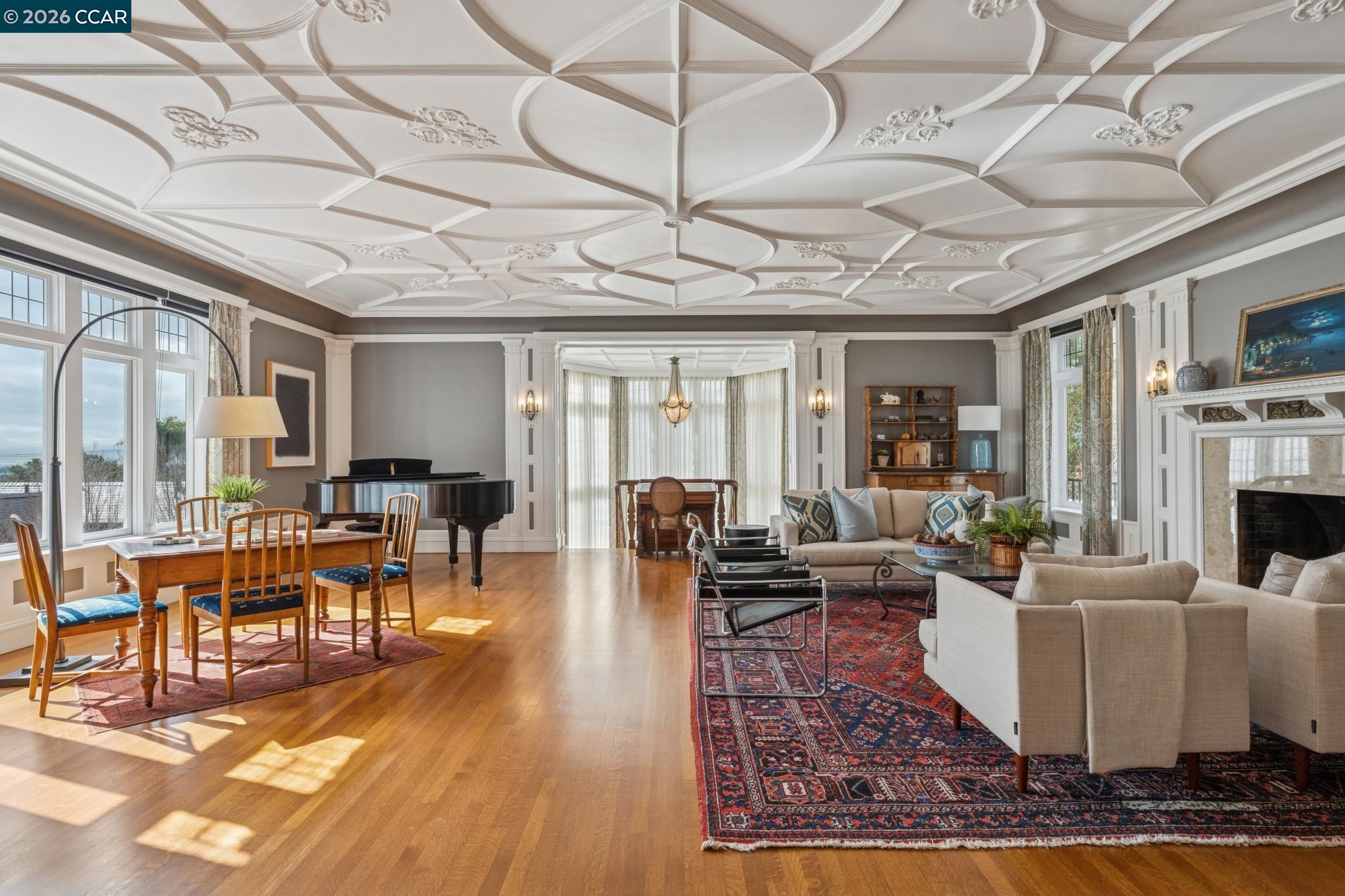 Detail Gallery Image 9 of 60 For 62 Farragut Ave, Piedmont,  CA 94610 - 6 Beds | 8/1 Baths