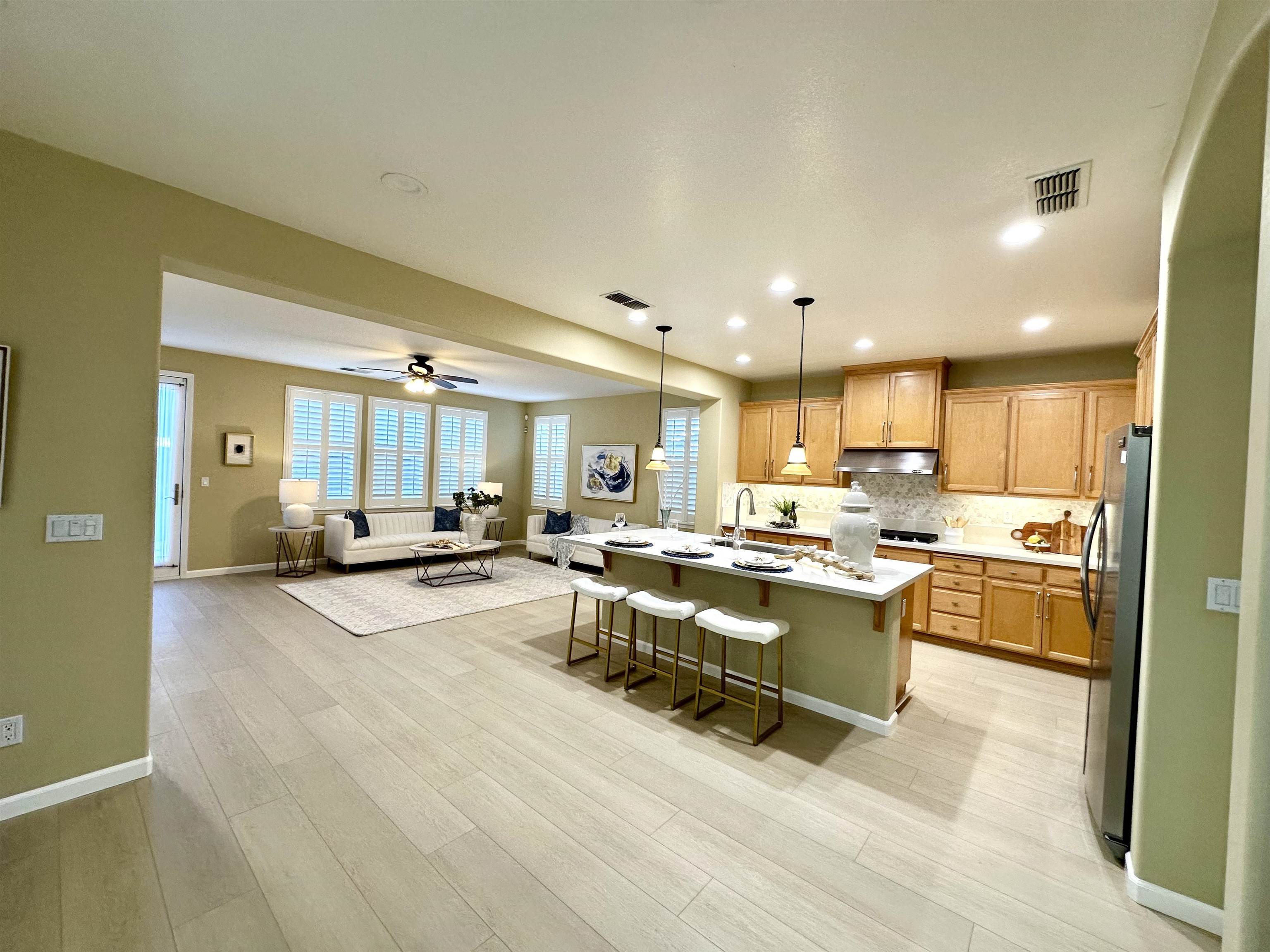 Detail Gallery Image 15 of 24 For 372 S. Caballo Street, Mountain House,  CA 95391 - 5 Beds | 3 Baths