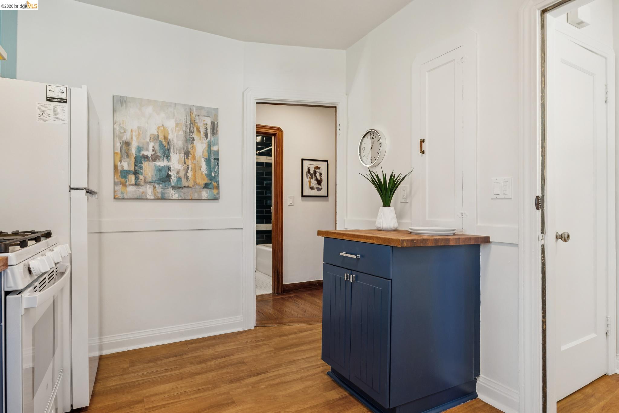 Detail Gallery Image 20 of 59 For 1207 Francisco Street #2,  Berkeley,  CA 94702 - 3 Beds | 2 Baths