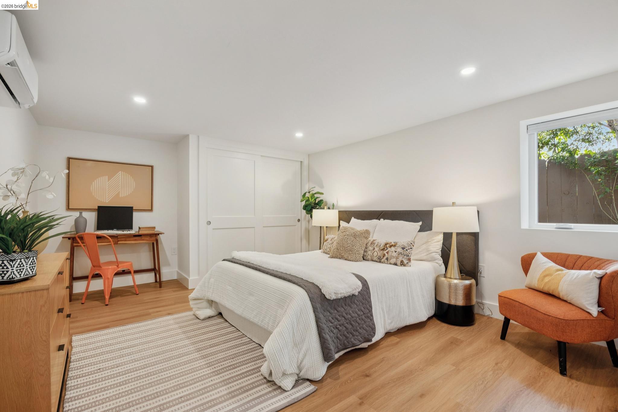 Detail Gallery Image 37 of 59 For 1207 Francisco Street #2,  Berkeley,  CA 94702 - 3 Beds | 2 Baths