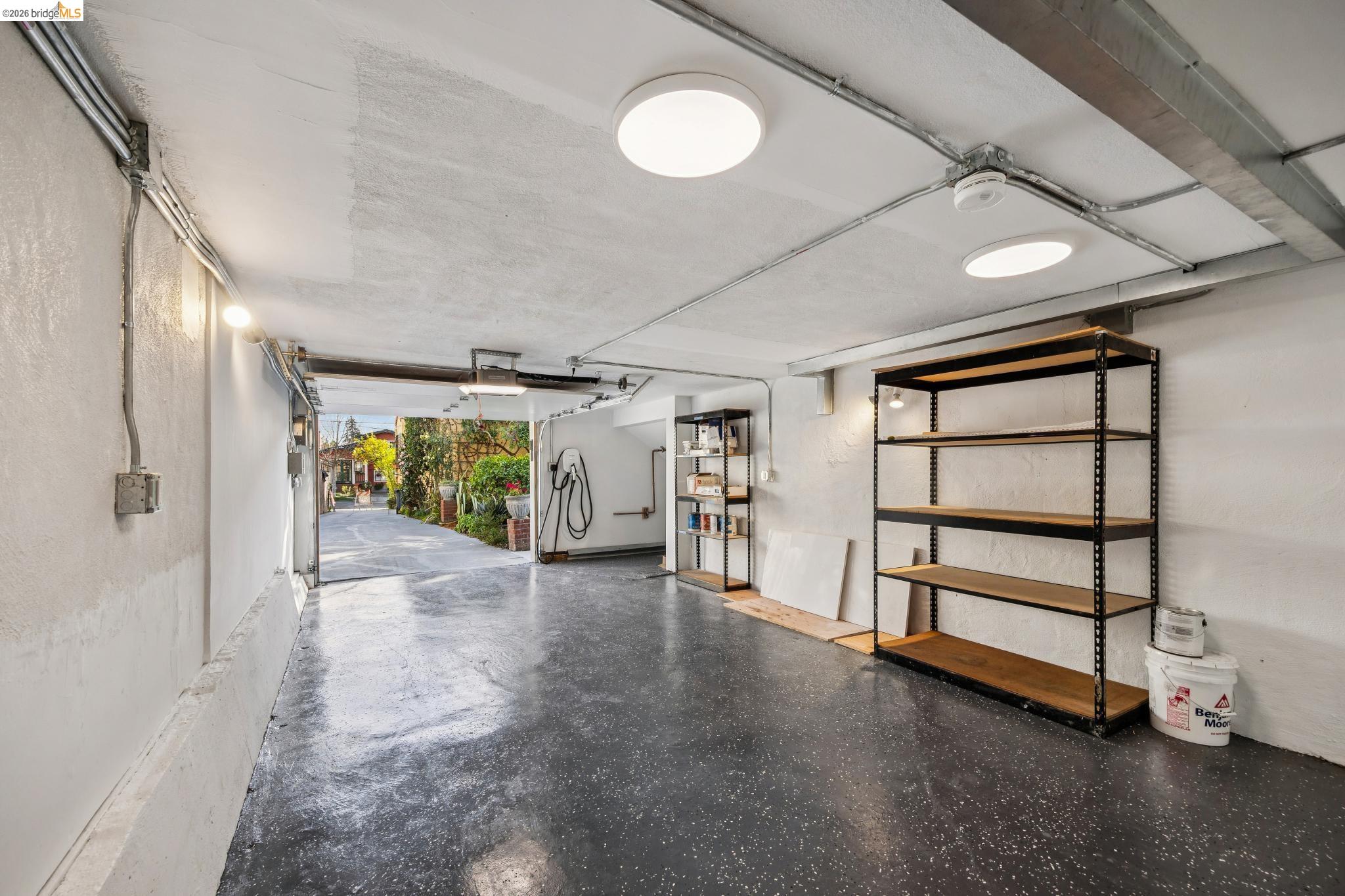 Detail Gallery Image 44 of 59 For 1207 Francisco Street #2,  Berkeley,  CA 94702 - 3 Beds | 2 Baths