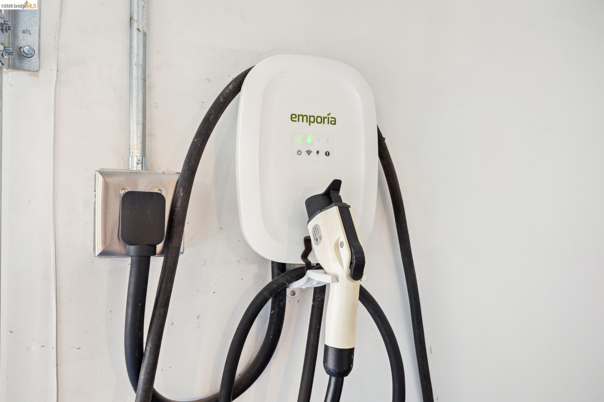 Detail Gallery Image 45 of 59 For 1207 Francisco Street #2,  Berkeley,  CA 94702 - 3 Beds | 2 Baths