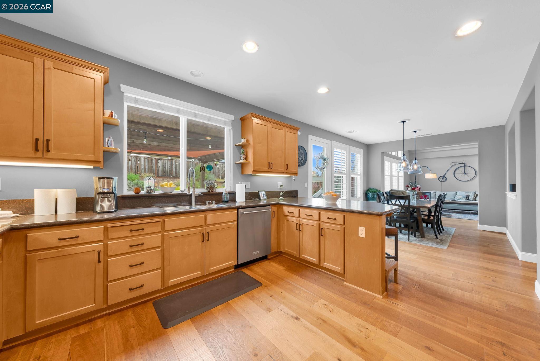 Detail Gallery Image 15 of 60 For 477 Arguello Dr, Benicia,  CA 94510 - 4 Beds | 3/1 Baths