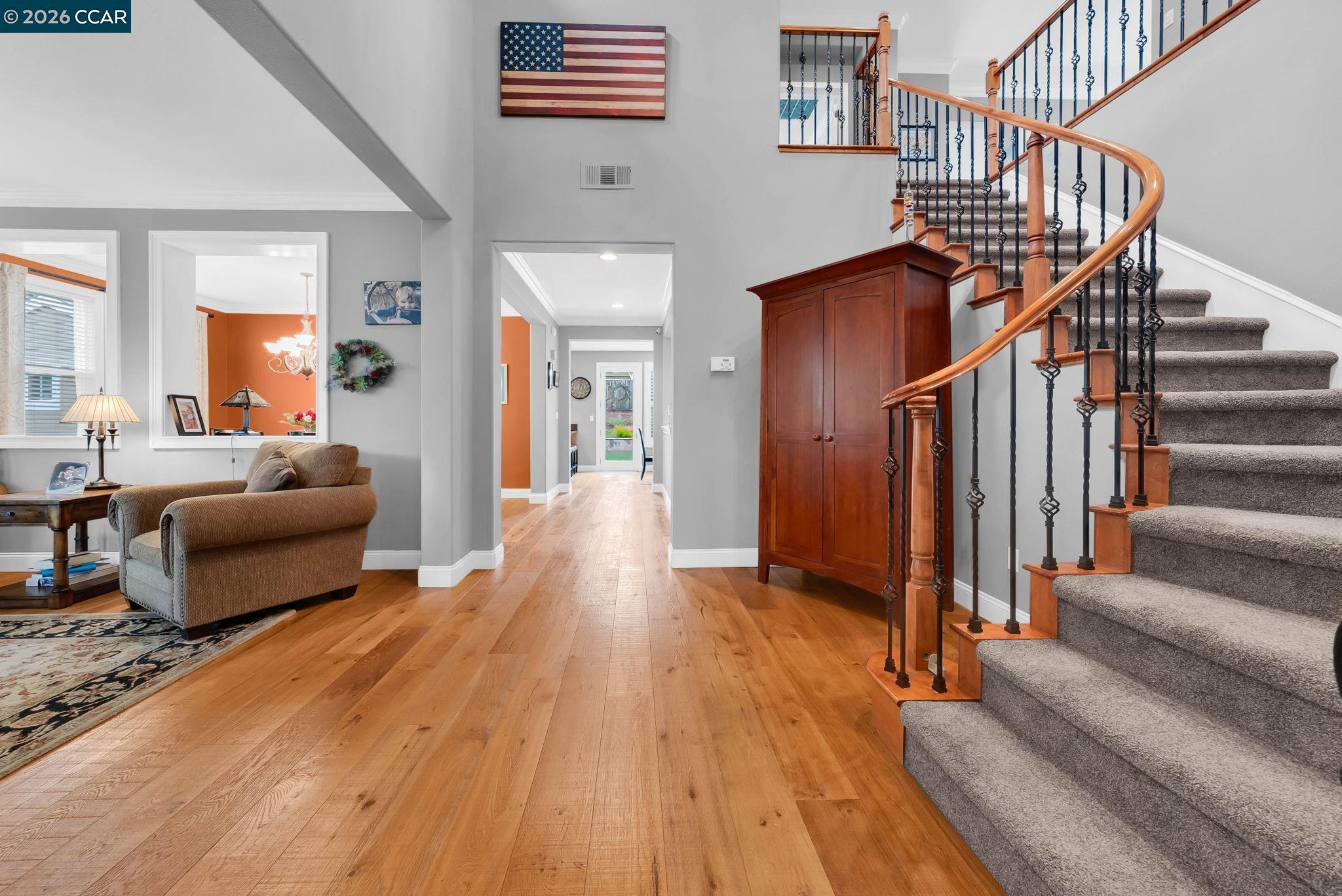 Detail Gallery Image 4 of 60 For 477 Arguello Dr, Benicia,  CA 94510 - 4 Beds | 3/1 Baths