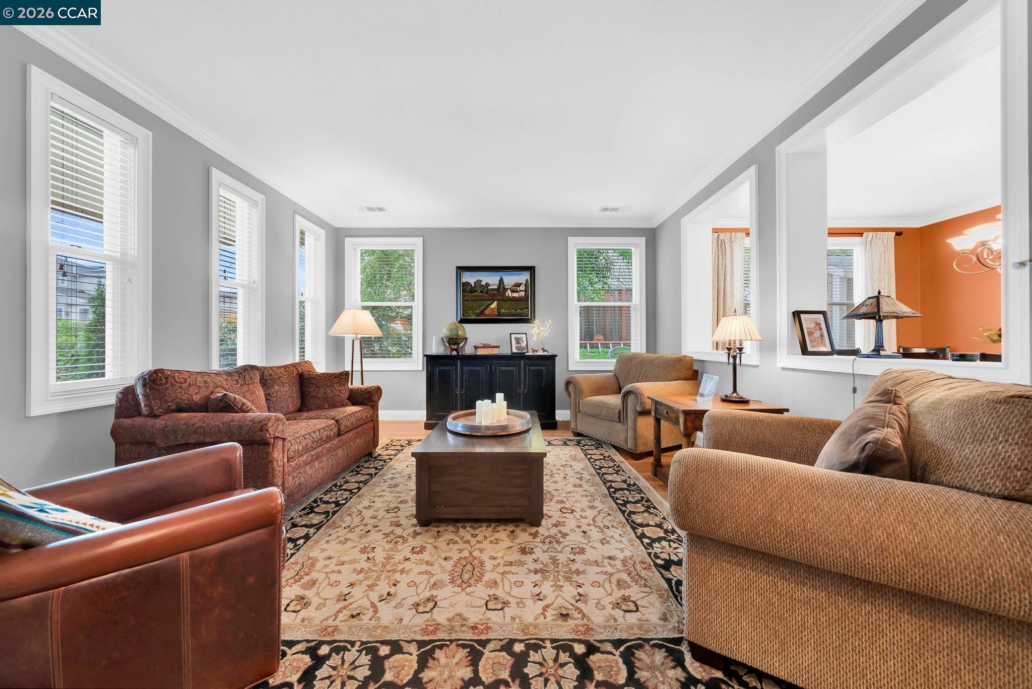 Detail Gallery Image 5 of 60 For 477 Arguello Dr, Benicia,  CA 94510 - 4 Beds | 3/1 Baths