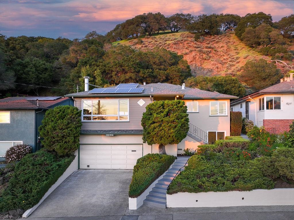 Front Image Thumbnail for BE41124332