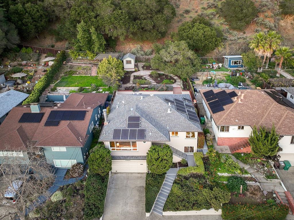 Detail Gallery Image 34 of 38 For 3175 Revere Ave, Oakland,  CA 94605 - 3 Beds | 2/1 Baths