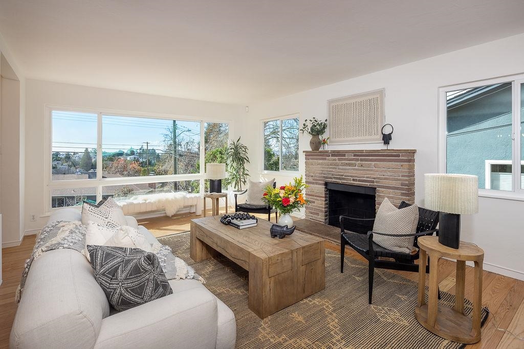 Detail Gallery Image 10 of 38 For 3175 Revere Ave, Oakland,  CA 94605 - 3 Beds | 2/1 Baths