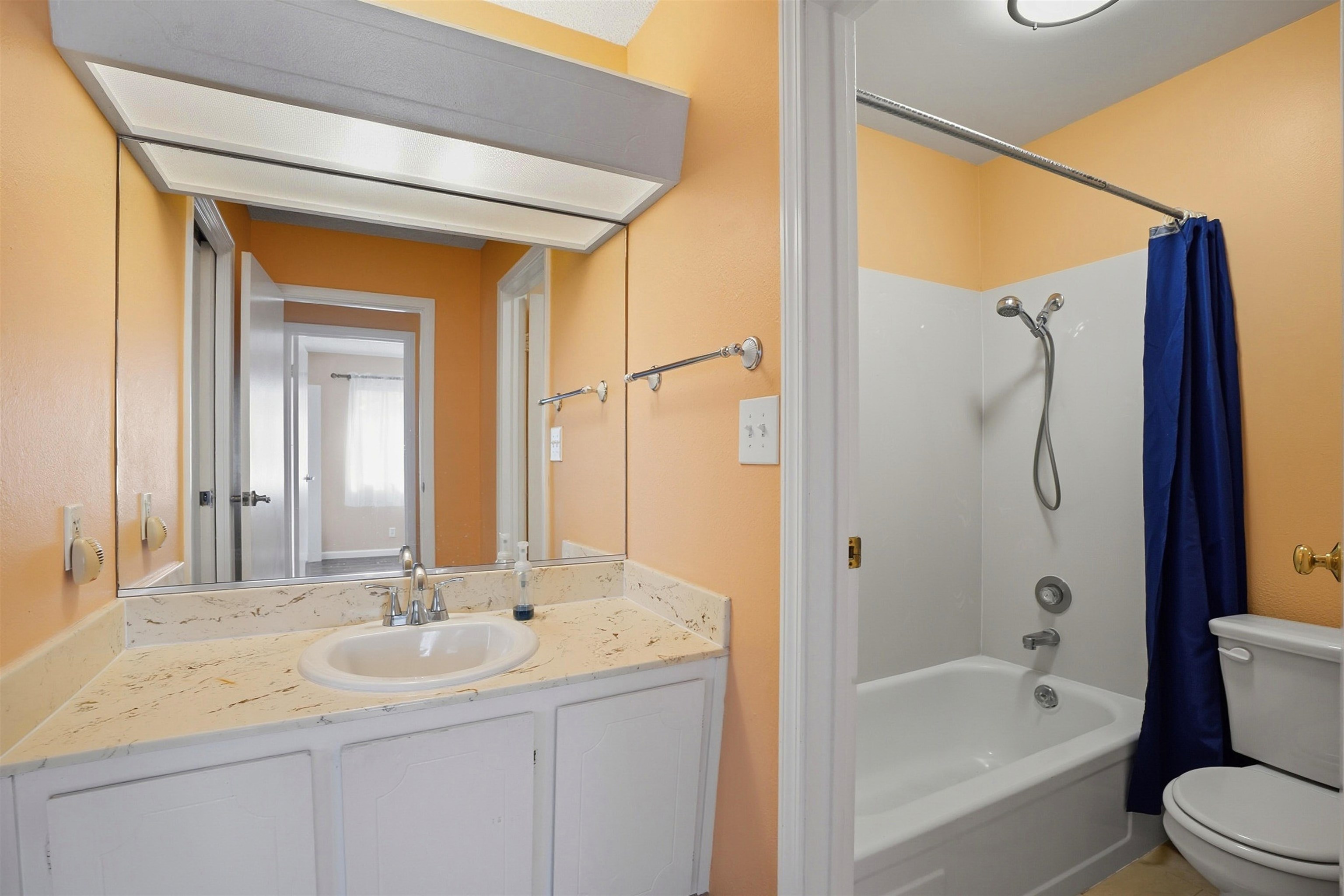 Photo #12: 41124333 Listing: Photo #12