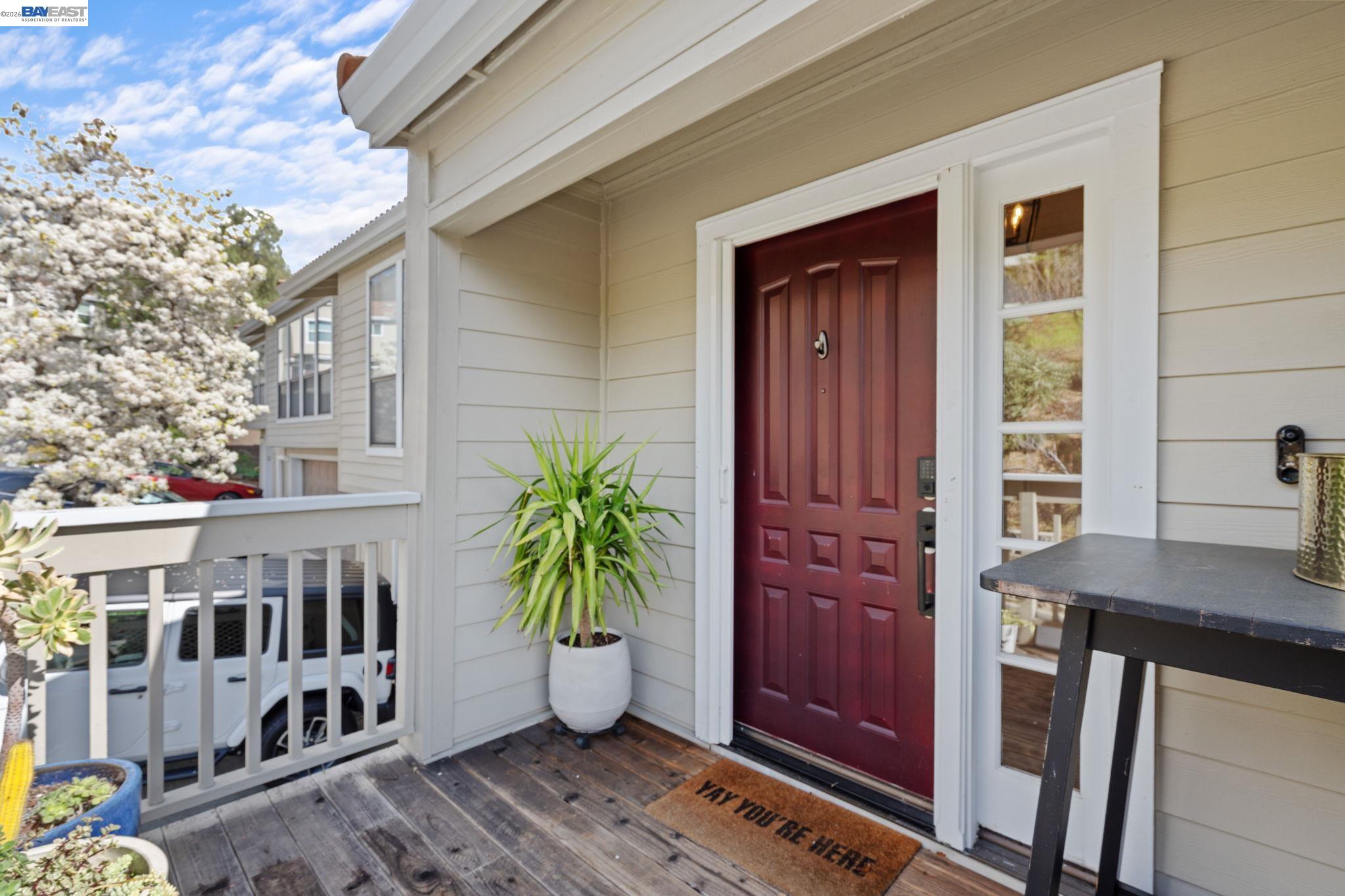 Detail Gallery Image 3 of 42 For 14 Heritage Oaks Rd, Pleasant Hill,  CA 94523 - 3 Beds | 3/1 Baths