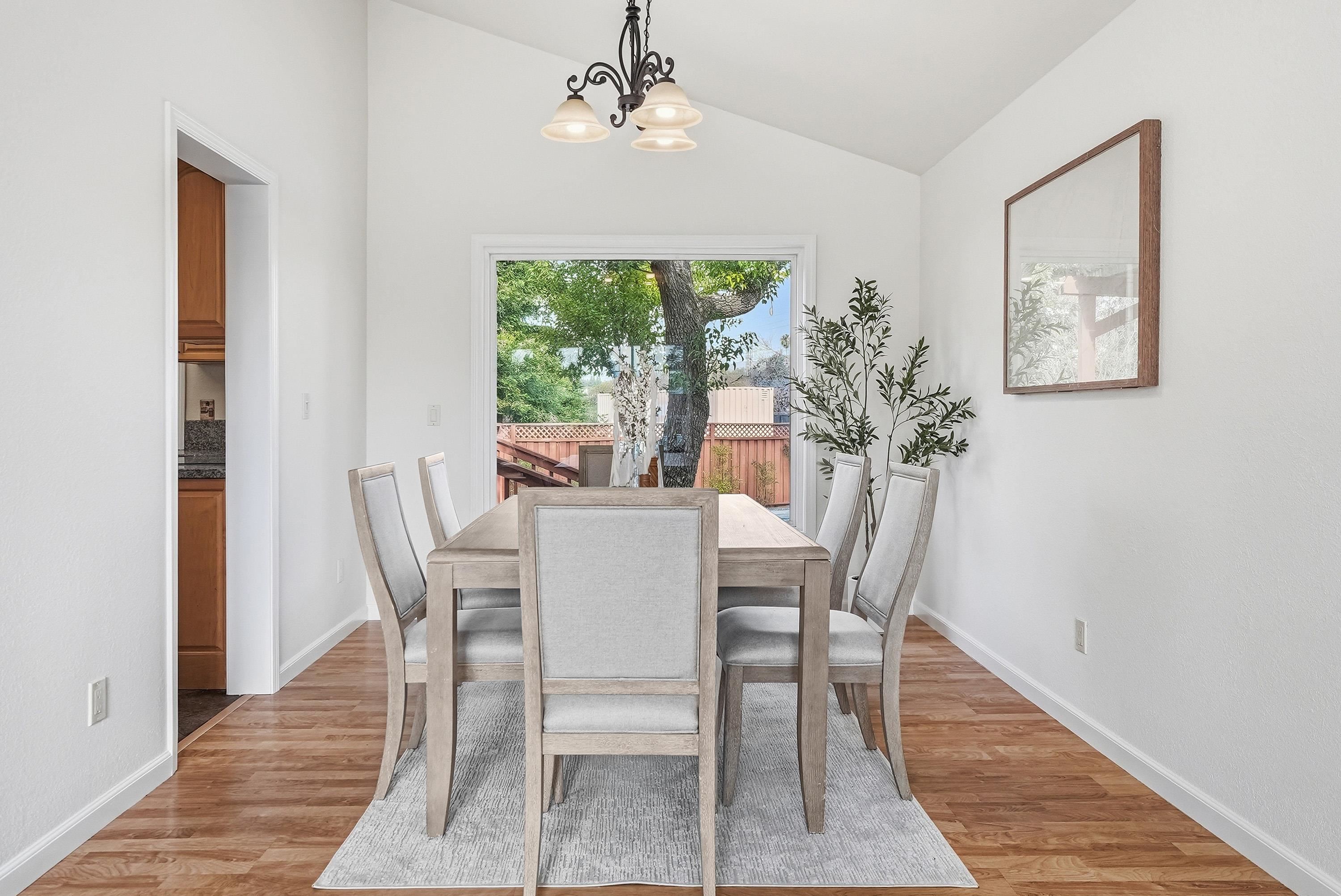 Detail Gallery Image 16 of 59 For 126 Pebble Pl, San Ramon,  CA 94583 - 4 Beds | 3 Baths