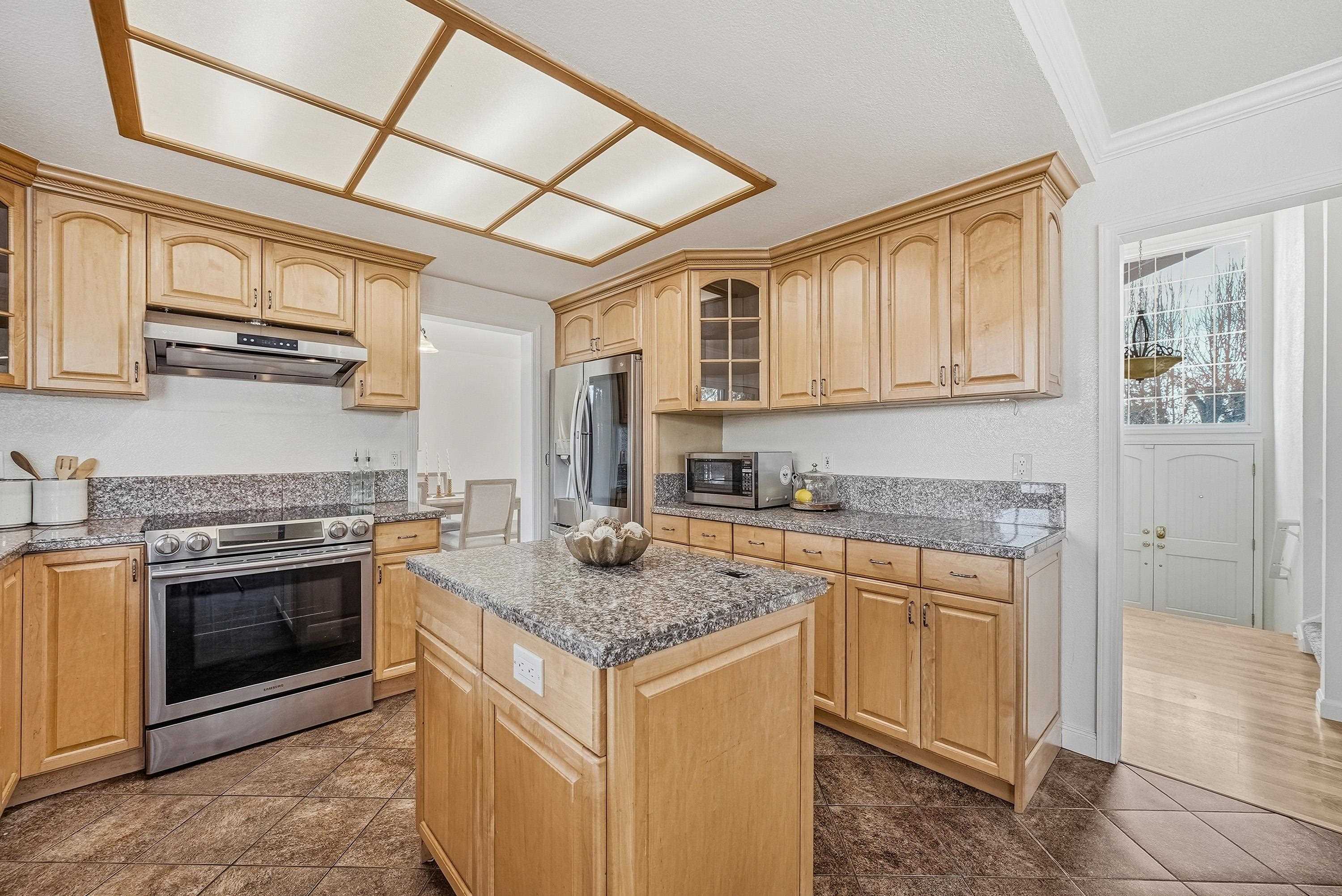 Detail Gallery Image 10 of 59 For 126 Pebble Pl, San Ramon,  CA 94583 - 4 Beds | 3 Baths