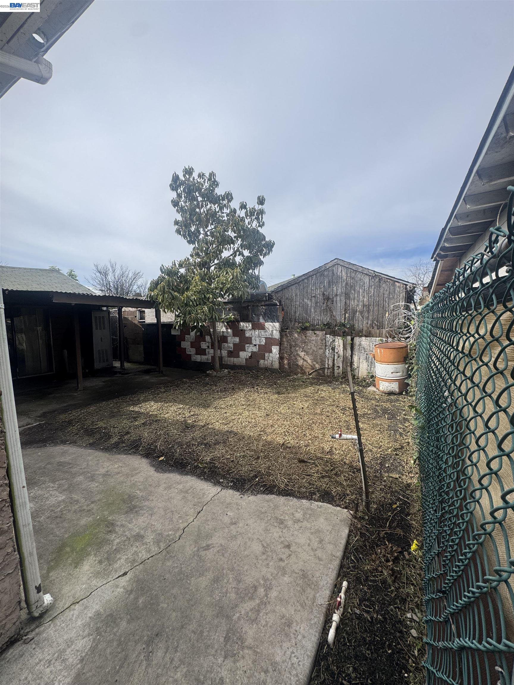 Detail Gallery Image 29 of 30 For 1021 72nd Ave, Oakland,  CA 94621 - 2 Beds | 2 Baths